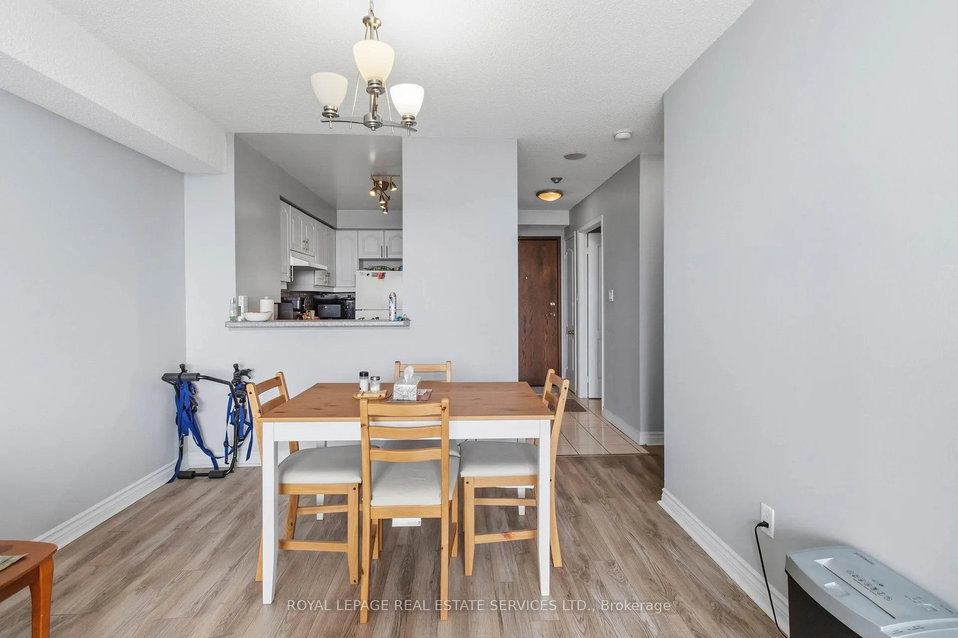 Photo 8 of Unit 1710, 1276 Maple Crossing Boulevard, Burlington, Brant — HOMEH