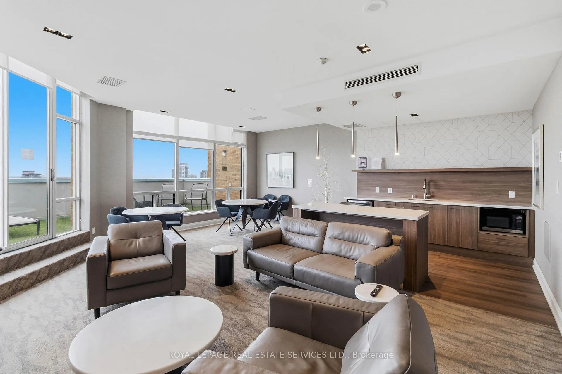Photo 27 of Unit 1710, 1276 Maple Crossing Boulevard, Burlington, Brant — HOMEH