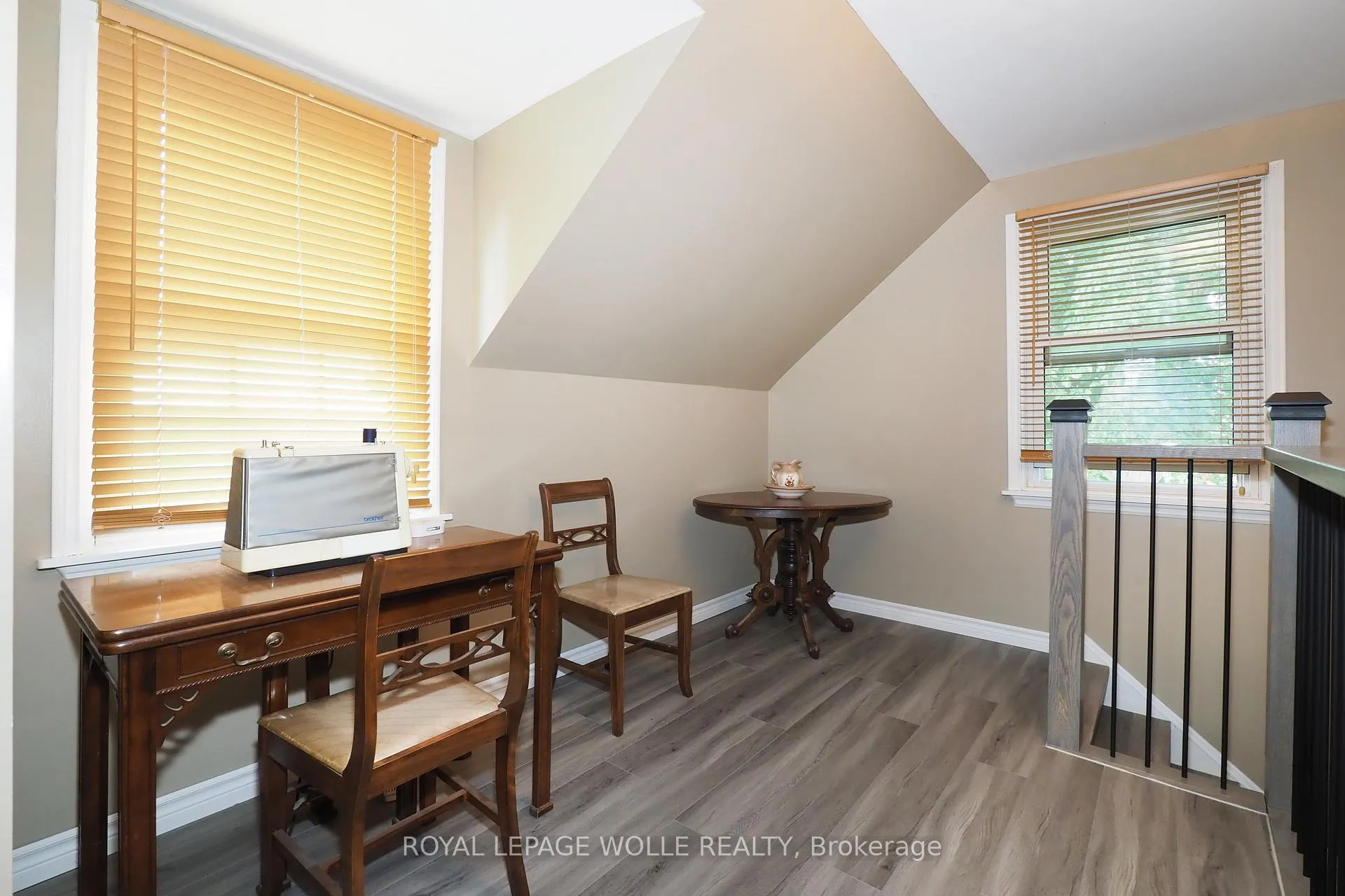 Photo 12 of 3407 Lobsinger Line, Wellesley — HOMEH