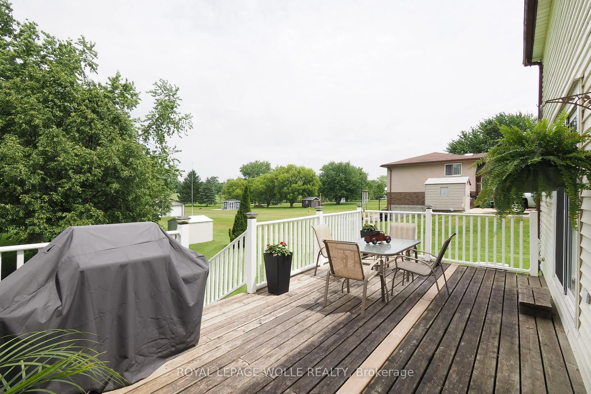 Photo 21 of 3407 Lobsinger Line, Wellesley — HOMEH