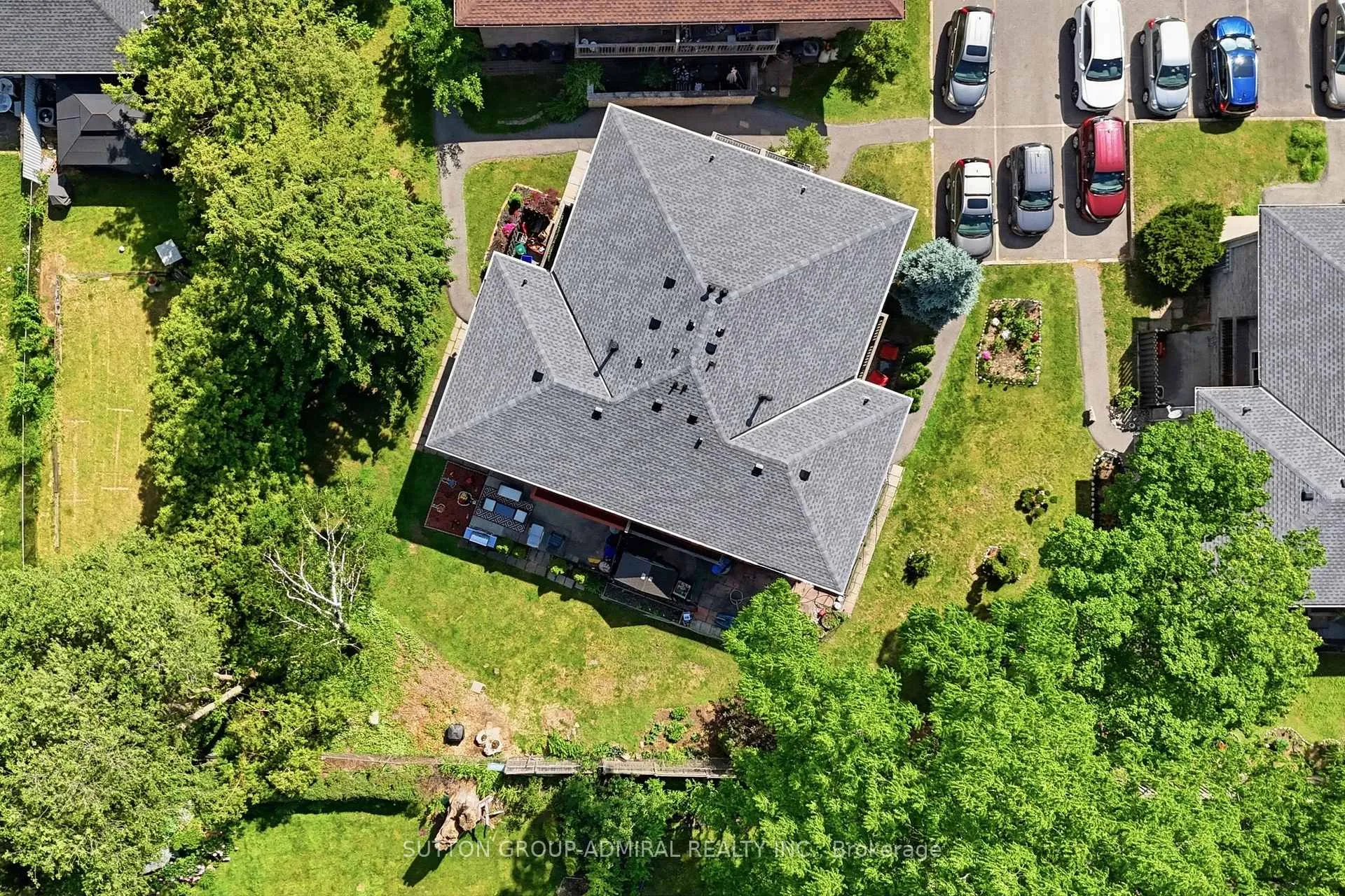 Photo 7 of Unit 4, 965 Francis Road, Burlington, LaSalle — HOMEH