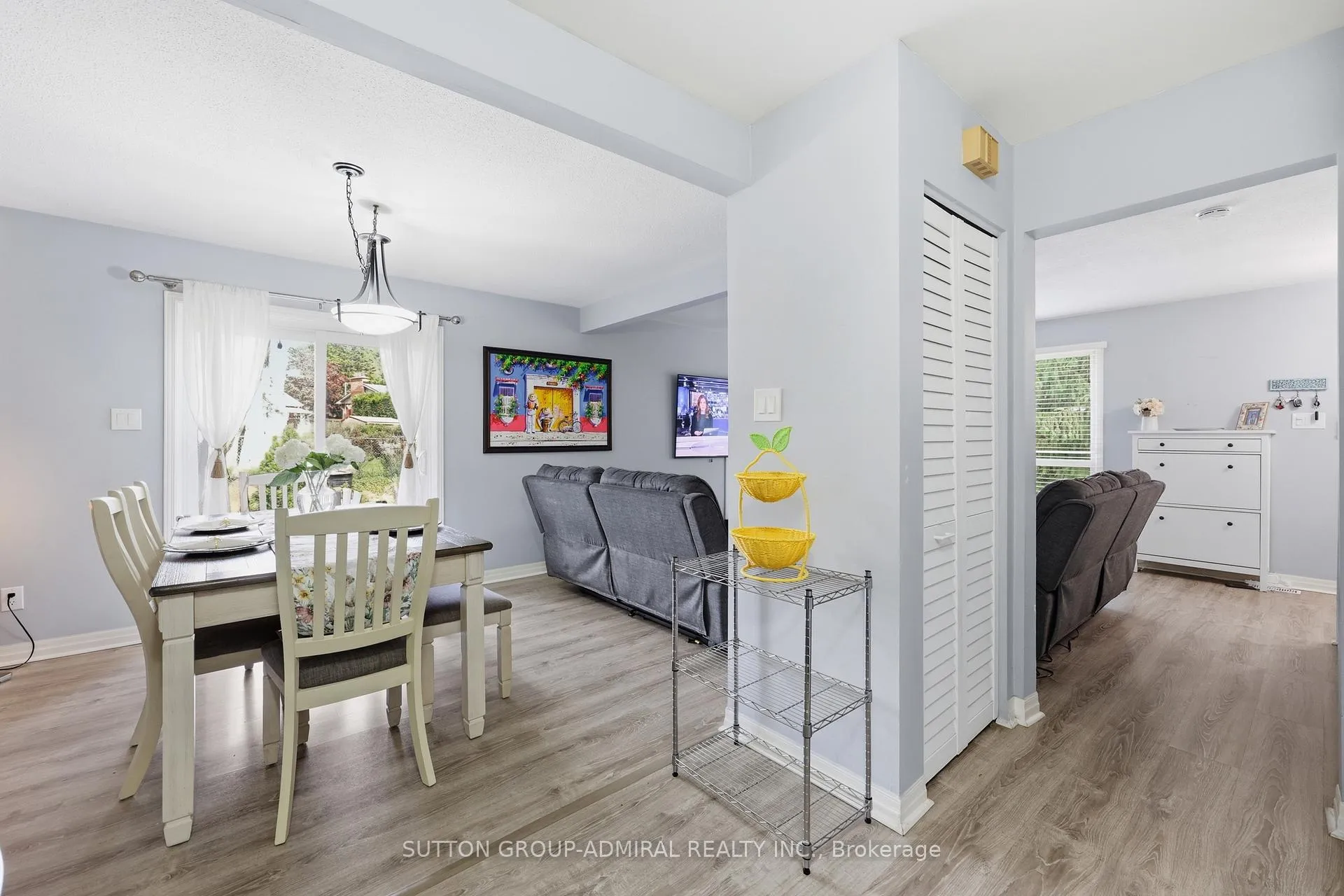 Photo 13 of Unit 4, 965 Francis Road, Burlington, LaSalle — HOMEH