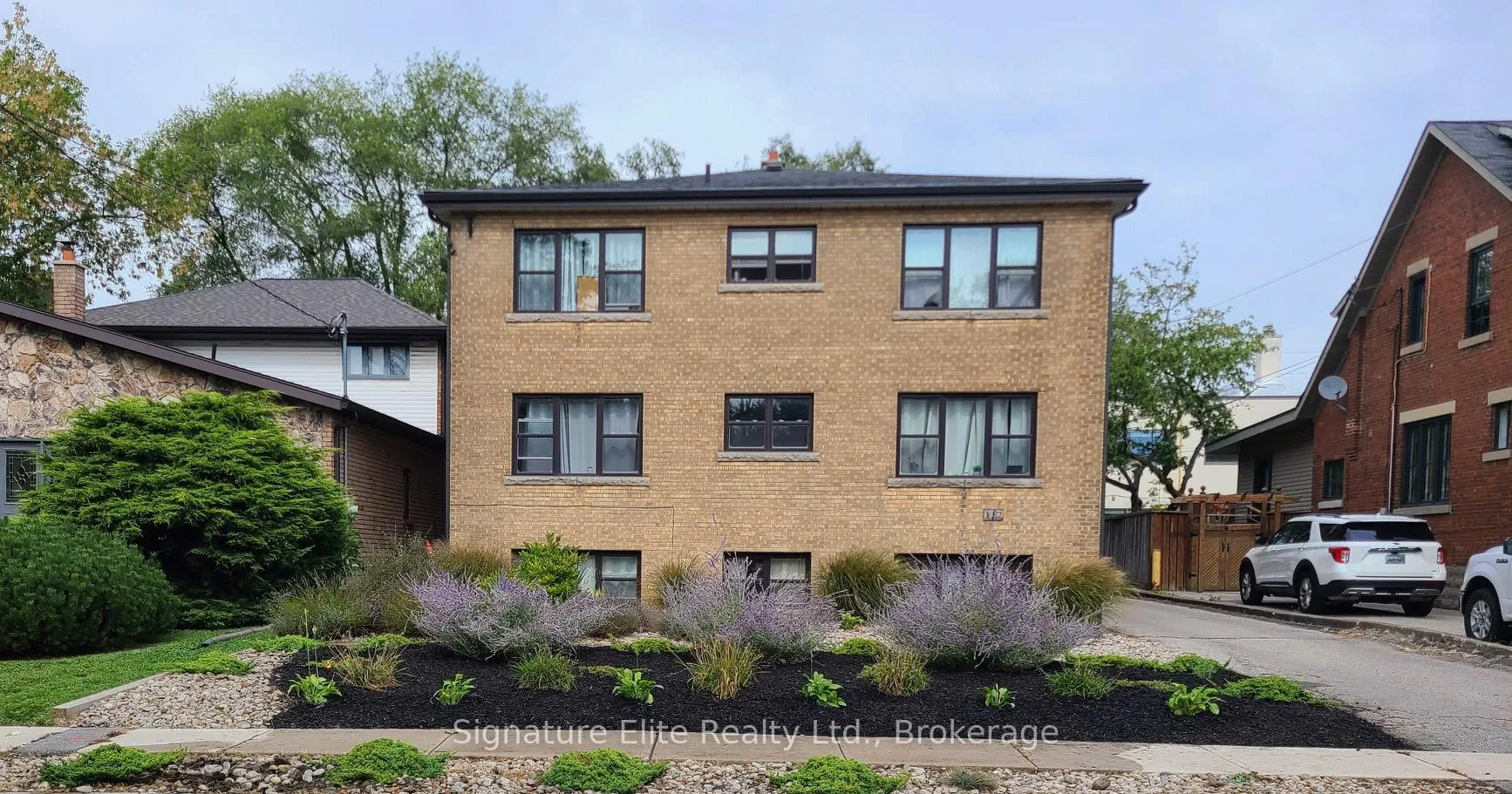 Front of Unit 301, 112 Alder Crescent