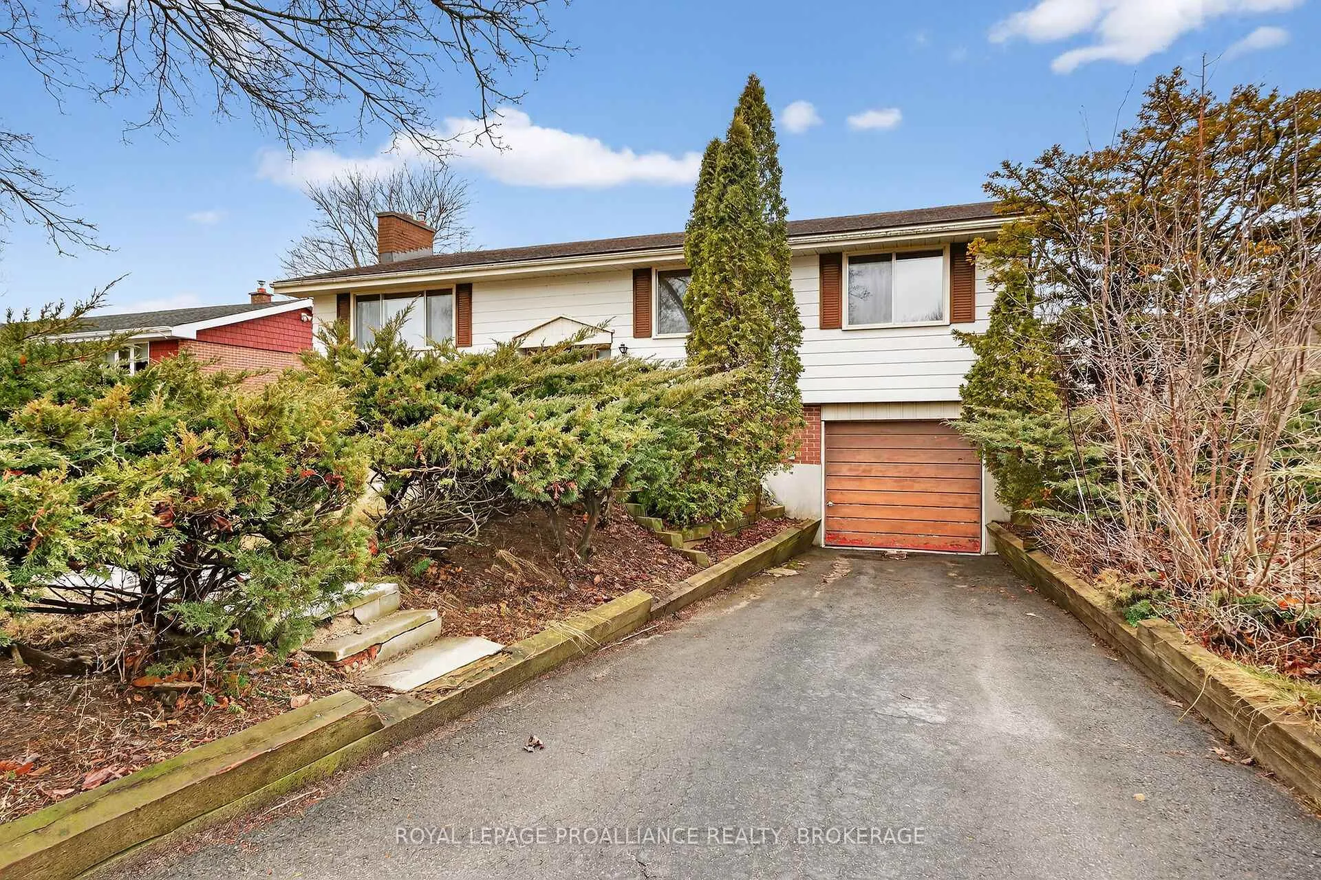 Photo 5 of 209 Glen Castle Road, Kingston, City Southwest — HOMEH