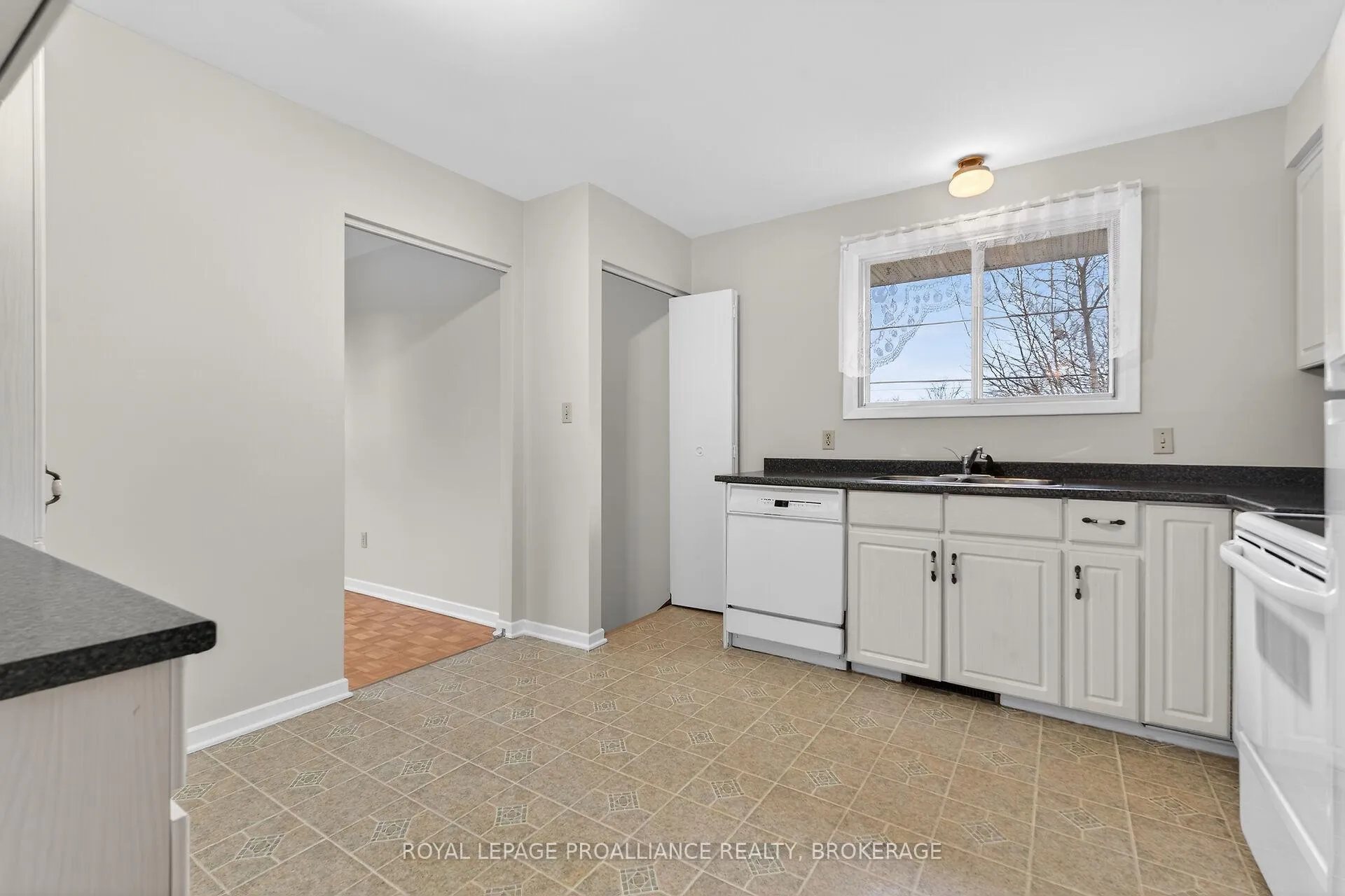 Photo 17 of 209 Glen Castle Road, Kingston, City Southwest — HOMEH
