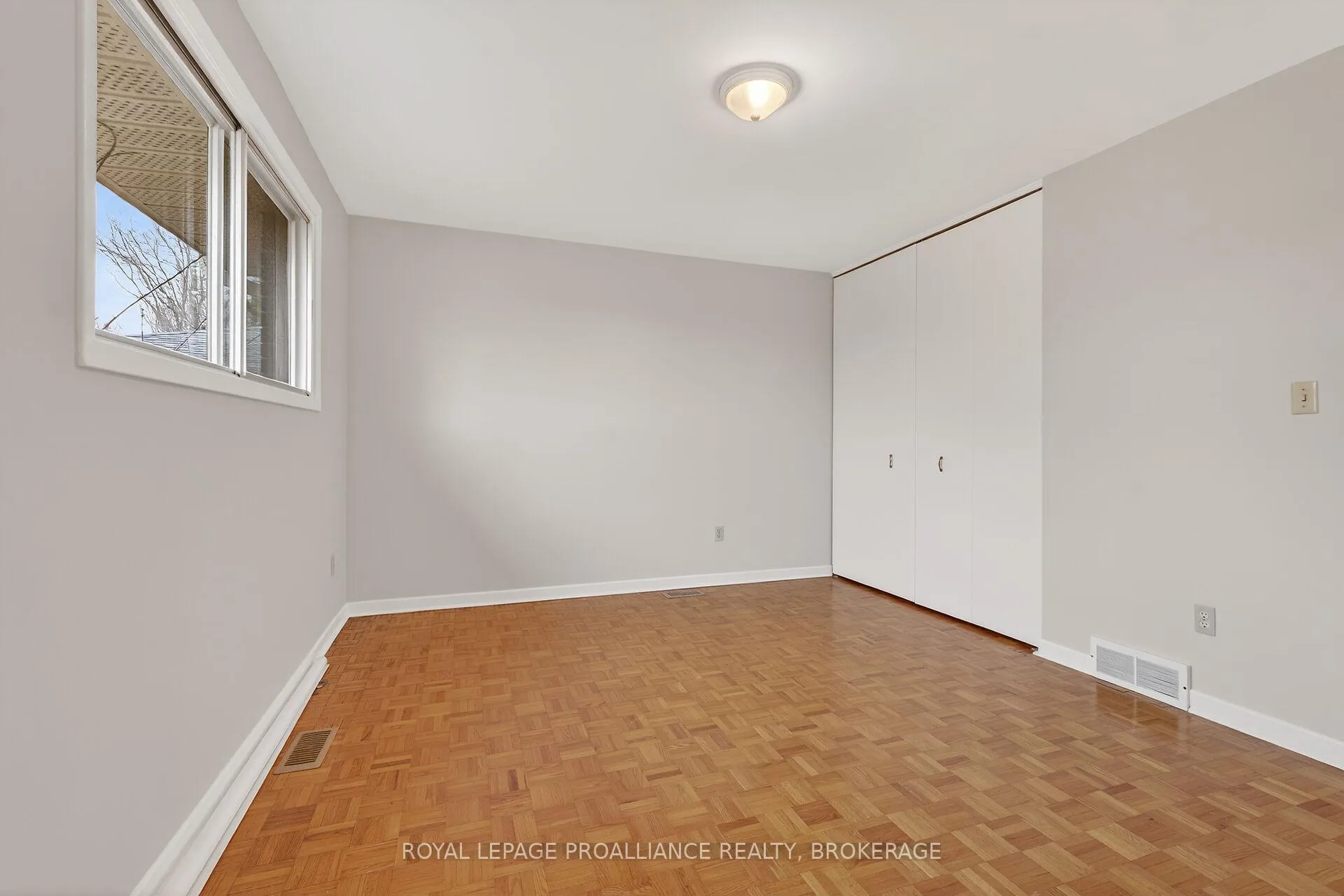 Photo 20 of 209 Glen Castle Road, Kingston, City Southwest — HOMEH