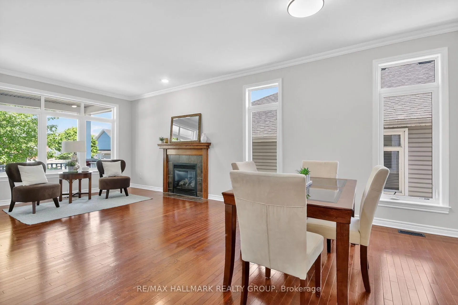 Photo 10 of 335 Jackson Stitt Circle, Ottawa, Stittsville (North) — HOMEH