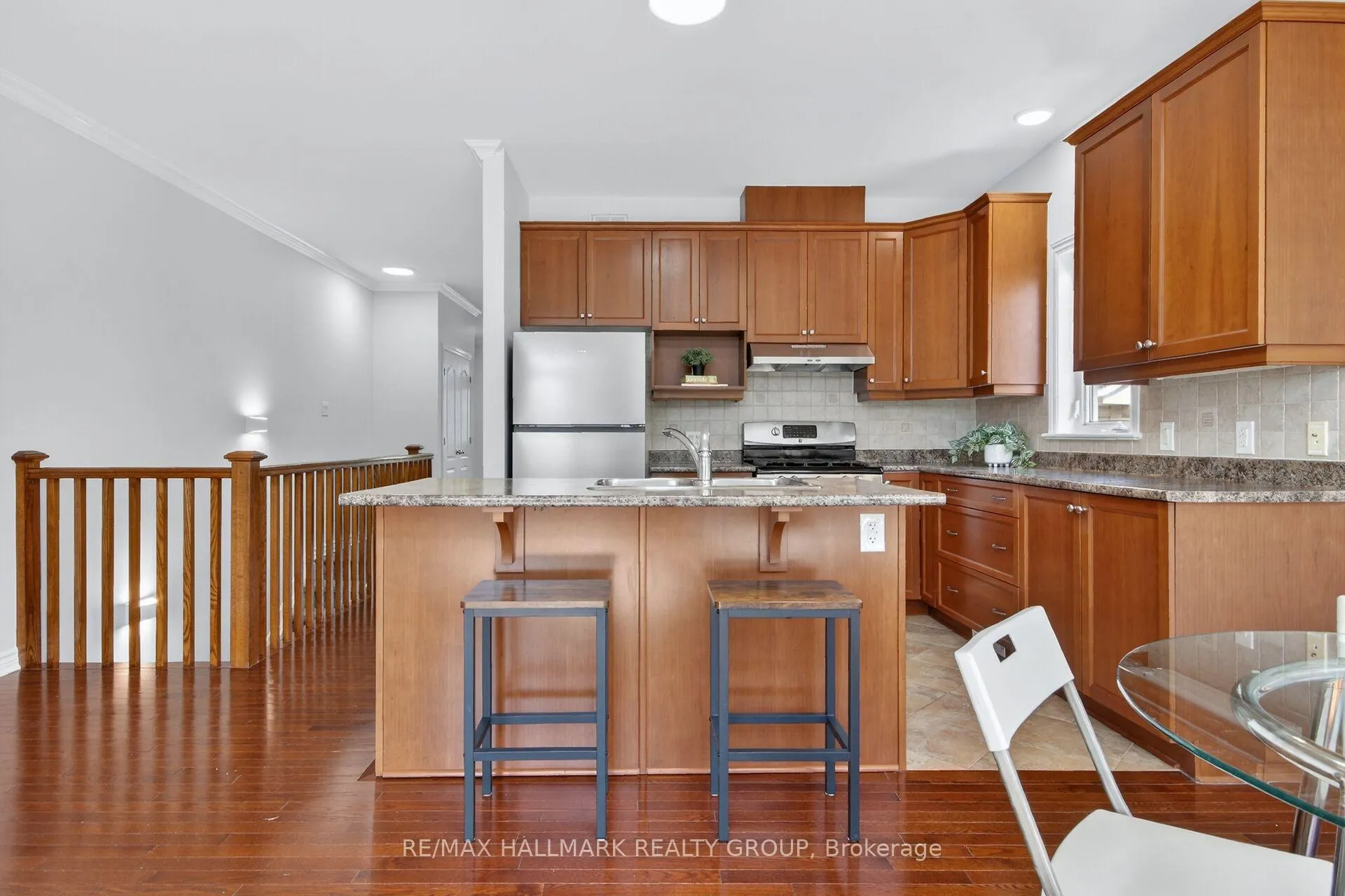 Photo 17 of 335 Jackson Stitt Circle, Ottawa, Stittsville (North) — HOMEH