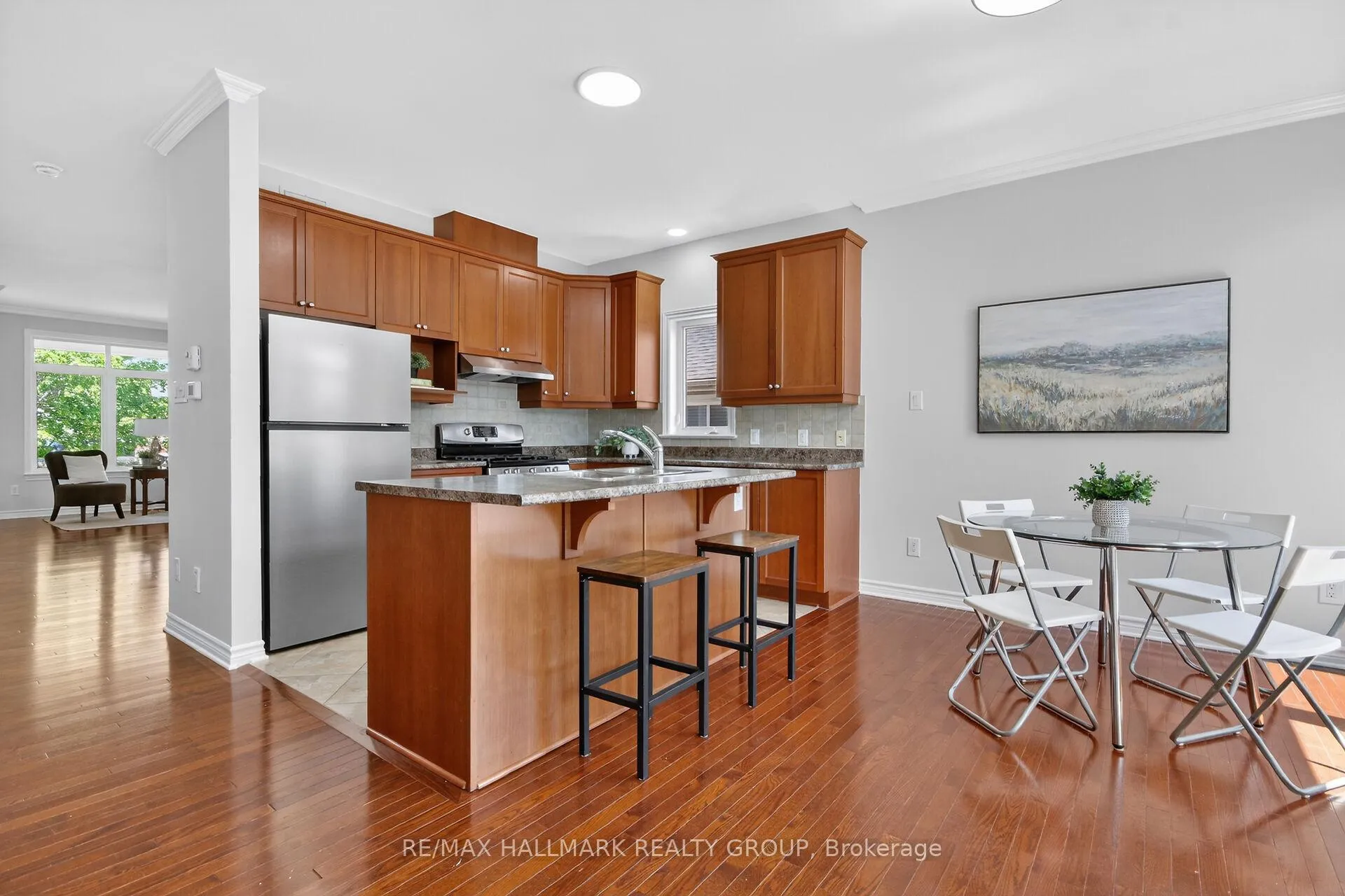 Photo 18 of 335 Jackson Stitt Circle, Ottawa, Stittsville (North) — HOMEH