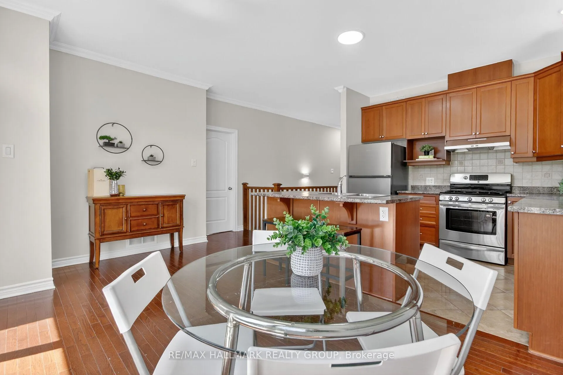 Photo 19 of 335 Jackson Stitt Circle, Ottawa, Stittsville (North) — HOMEH