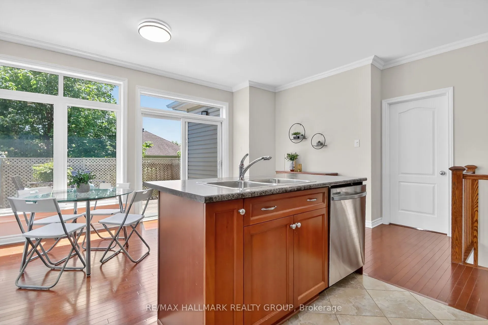 Photo 21 of 335 Jackson Stitt Circle, Ottawa, Stittsville (North) — HOMEH