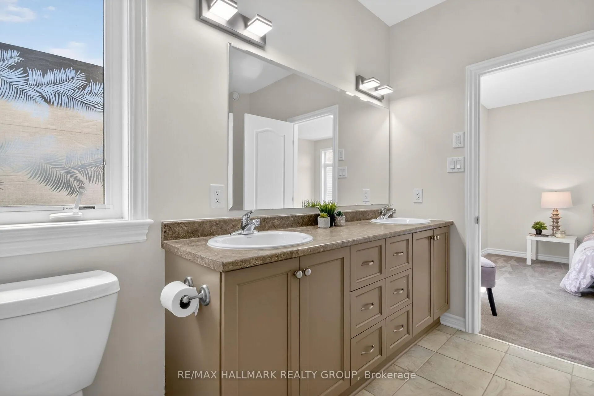Photo 31 of 335 Jackson Stitt Circle, Ottawa, Stittsville (North) — HOMEH