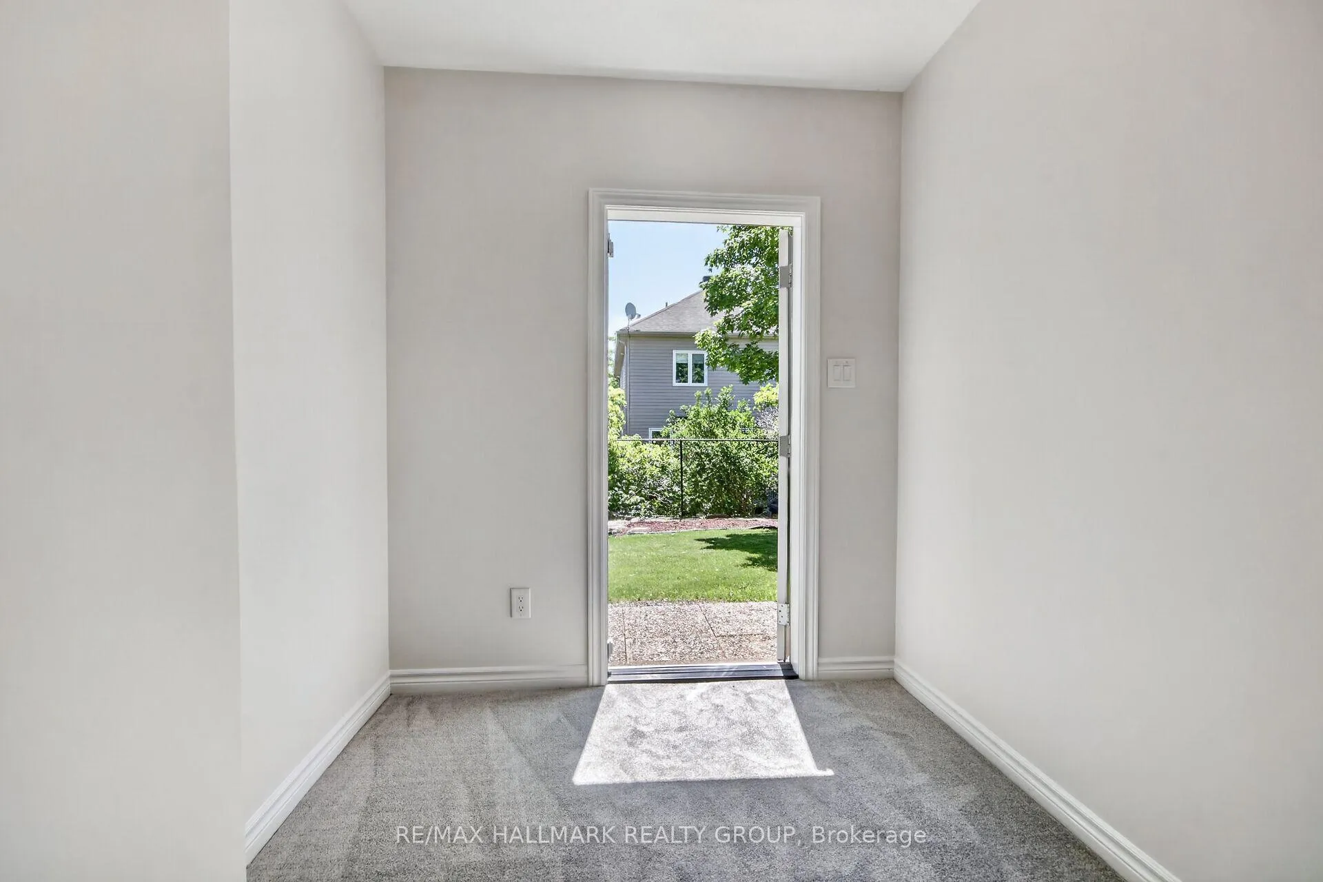 Photo 46 of 335 Jackson Stitt Circle, Ottawa, Stittsville (North) — HOMEH