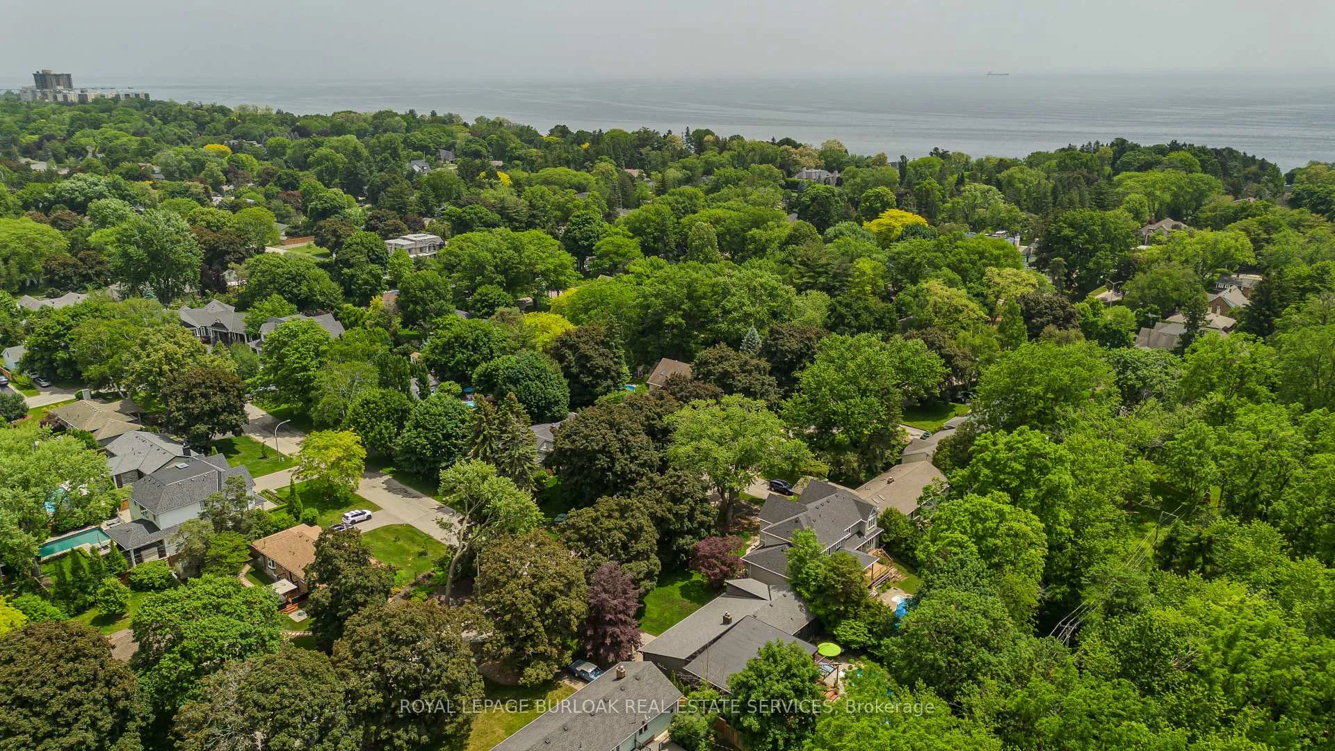 Photo 37 of 272 Goodram Drive, Burlington, Shoreacres — HOMEH