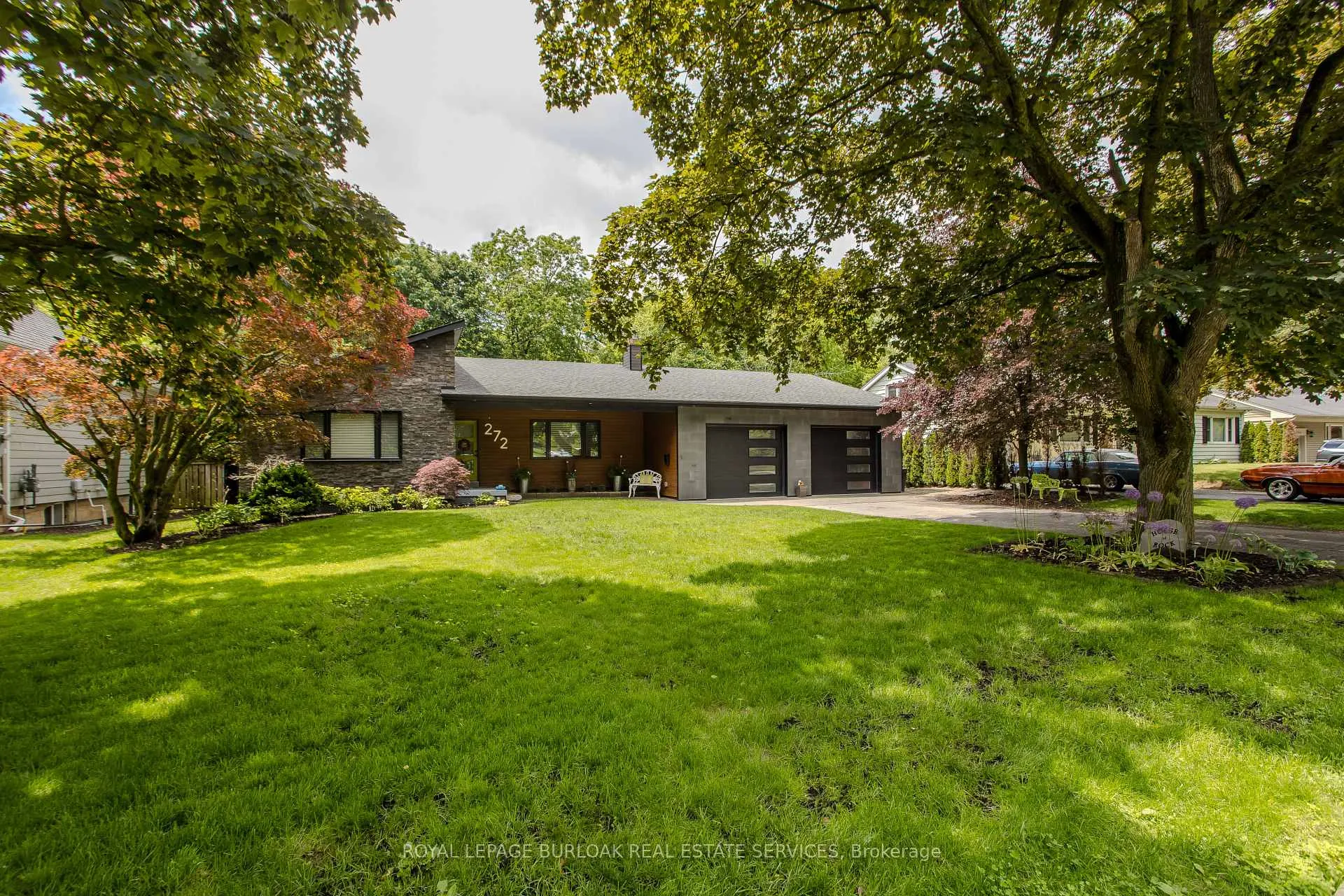 Photo 35 of 272 Goodram Drive, Burlington, Shoreacres — HOMEH