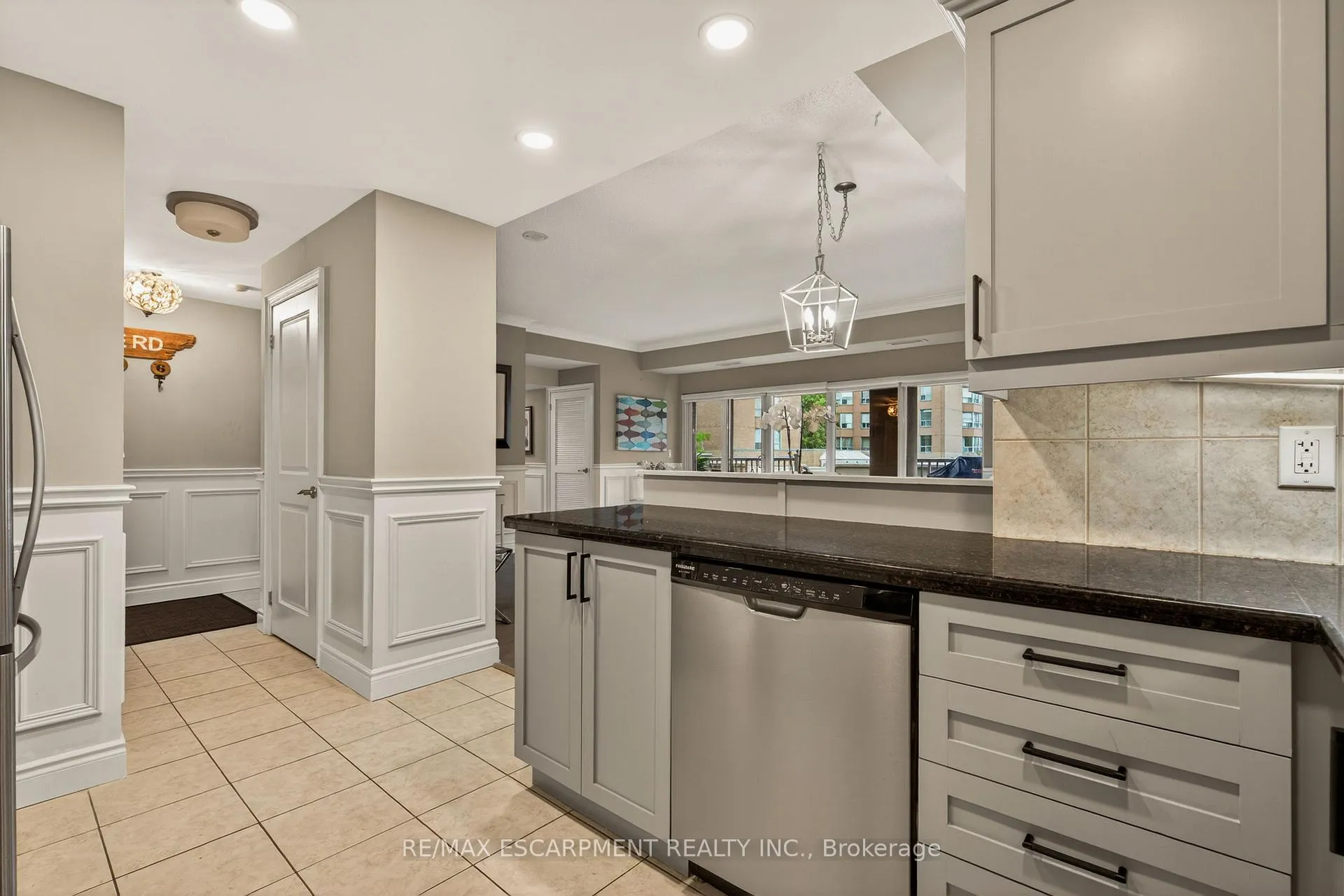 Photo 14 of Unit 202, 1477 Lakeshore Road, Burlington, Brant — HOMEH