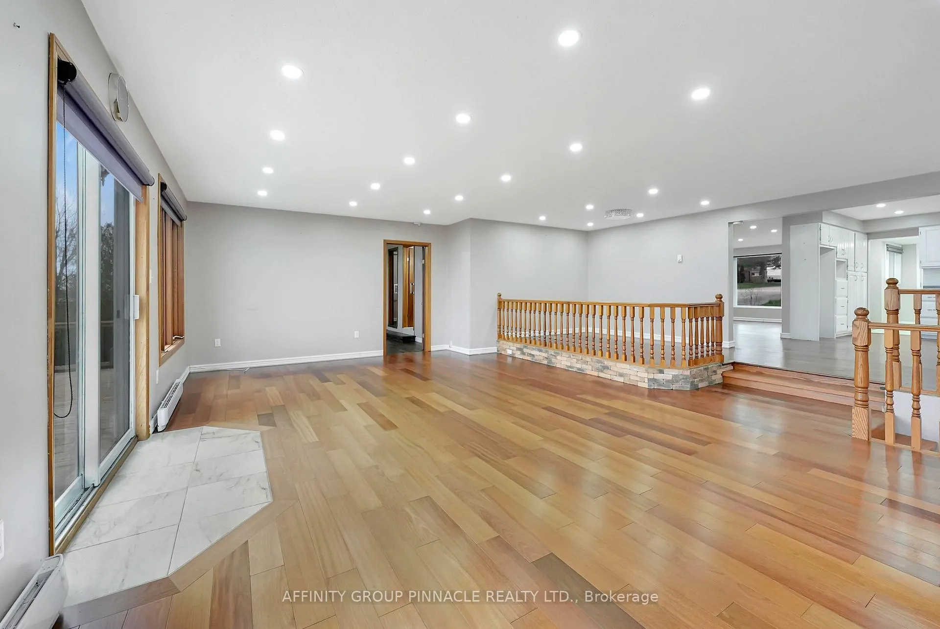Photo 7 of 143 Beehive Drive, Kawartha Lakes, Fenelon — HOMEH