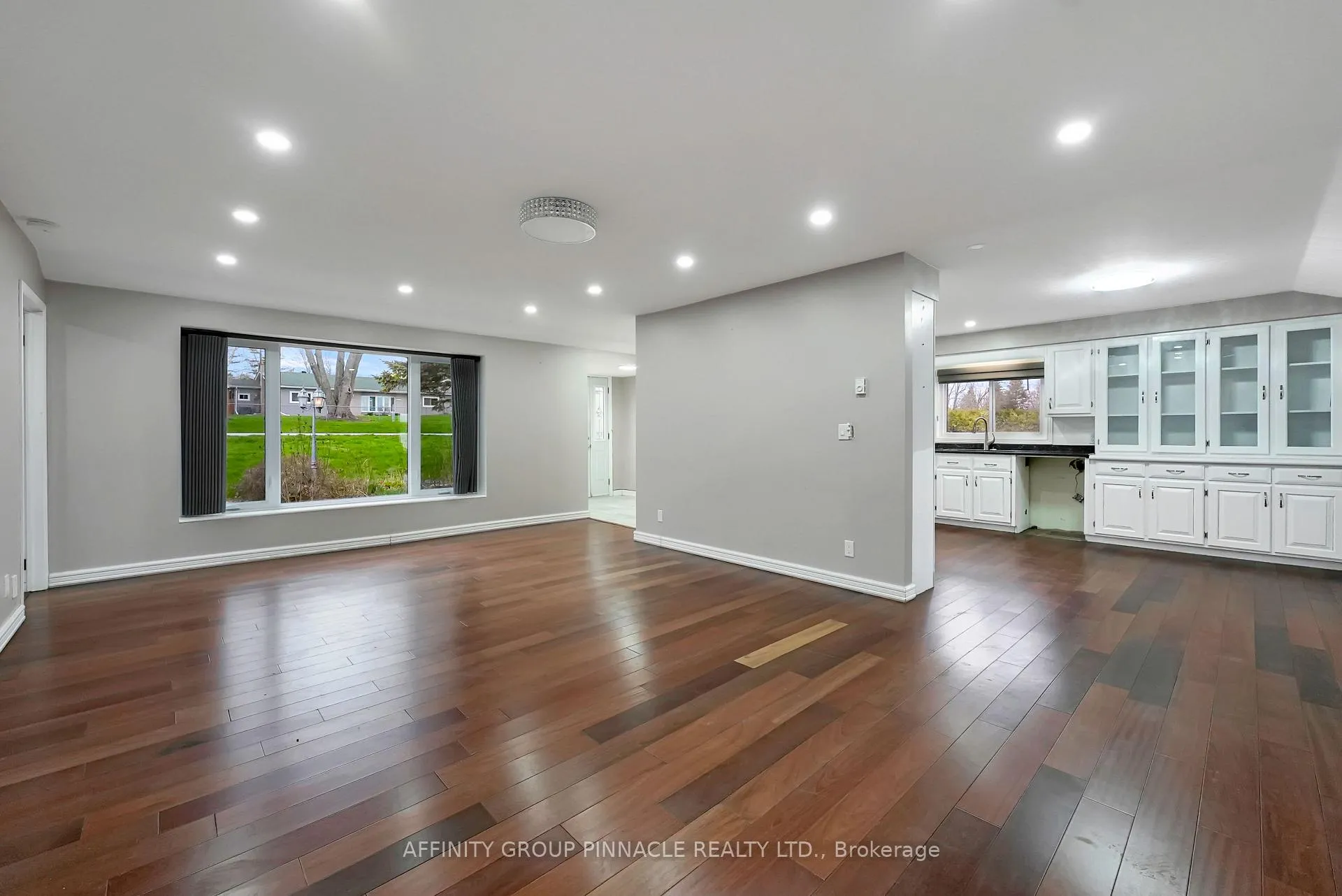 Photo 12 of 143 Beehive Drive, Kawartha Lakes, Fenelon — HOMEH