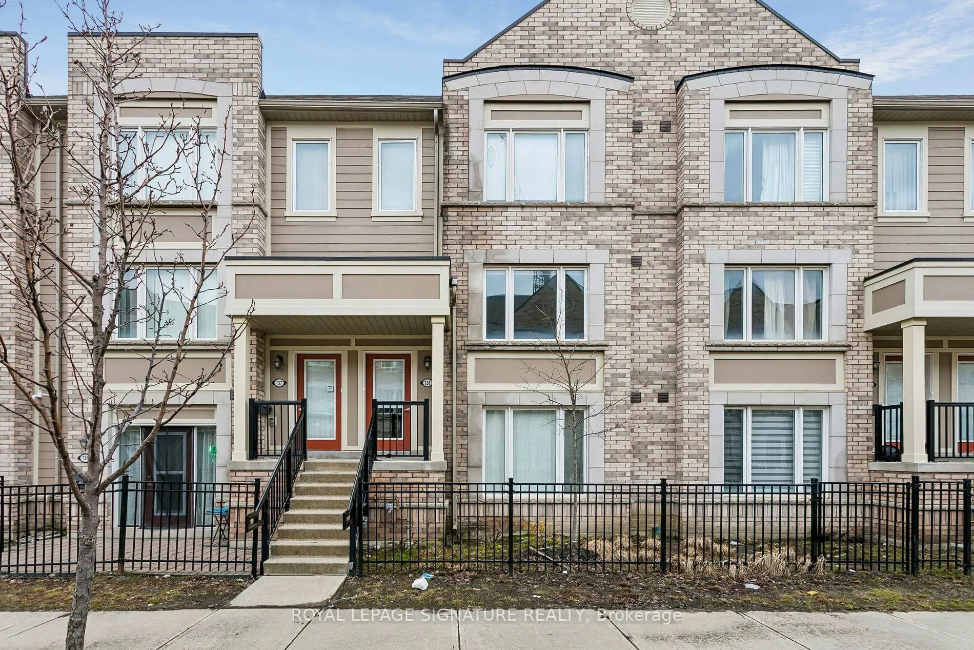 Front of Unit 136, 1 Beckenrose Court