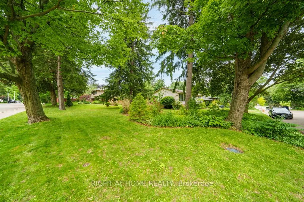 Photo 3 of 306 Appleby Road, Hamilton, Ancaster — HOMEH