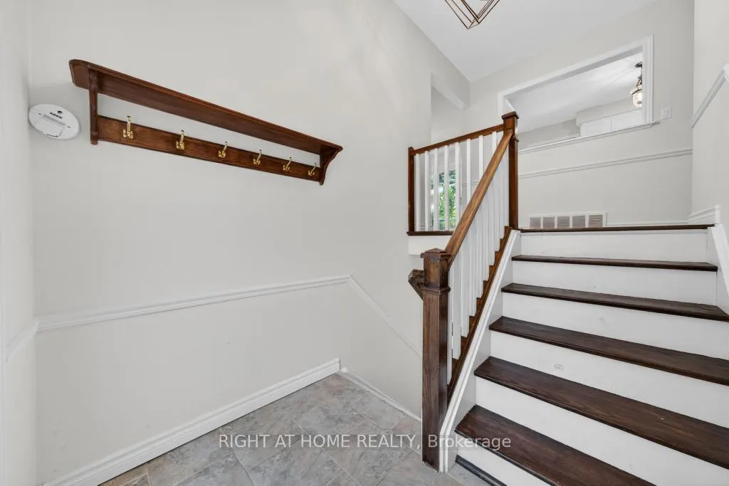 Photo 5 of 306 Appleby Road, Hamilton, Ancaster — HOMEH