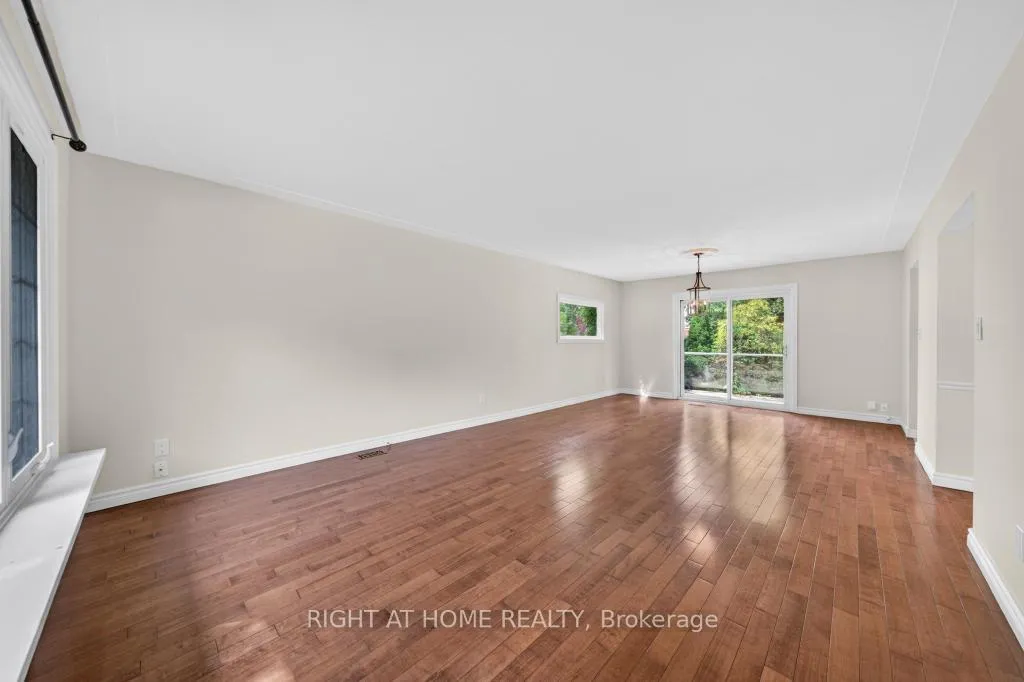 Photo 8 of 306 Appleby Road, Hamilton, Ancaster — HOMEH
