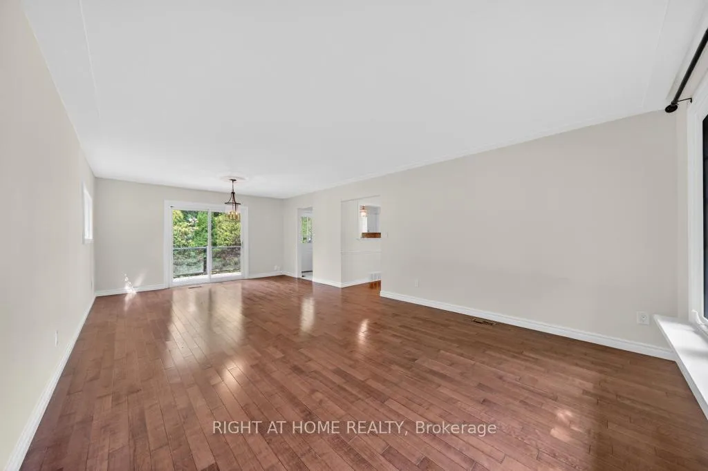 Photo 9 of 306 Appleby Road, Hamilton, Ancaster — HOMEH