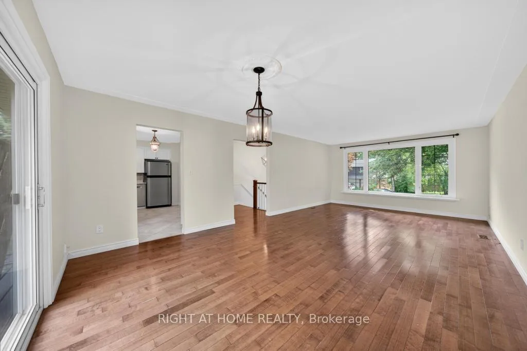 Photo 11 of 306 Appleby Road, Hamilton, Ancaster — HOMEH