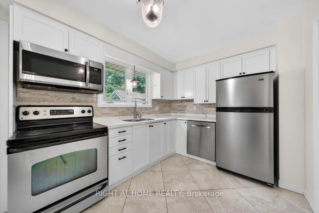 Photo 14 of 306 Appleby Road, Hamilton, Ancaster — HOMEH