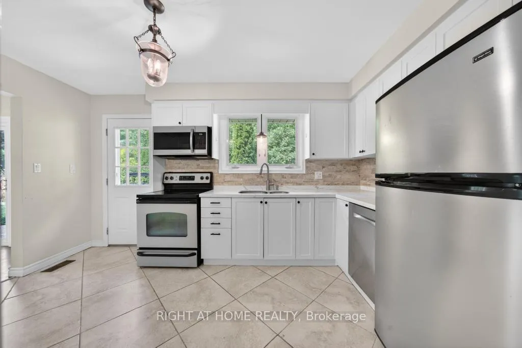 Photo 15 of 306 Appleby Road, Hamilton, Ancaster — HOMEH