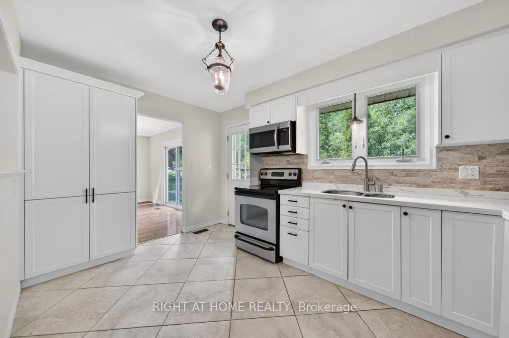 Photo 17 of 306 Appleby Road, Hamilton, Ancaster — HOMEH