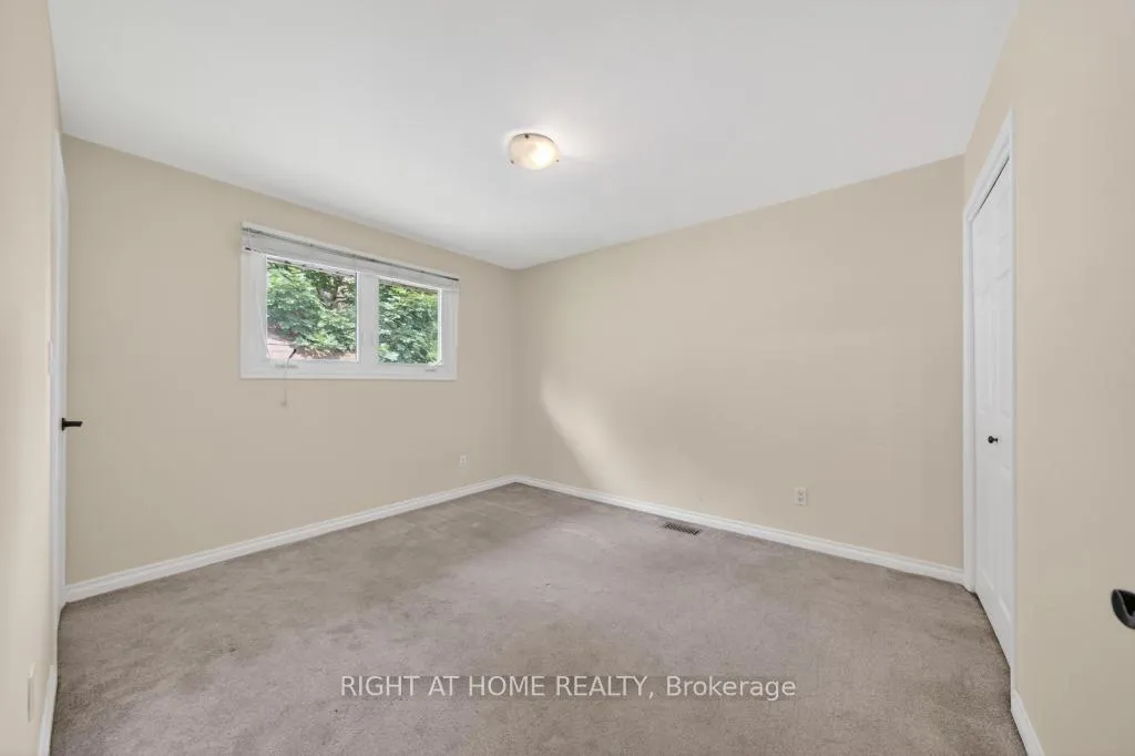 Photo 23 of 306 Appleby Road, Hamilton, Ancaster — HOMEH