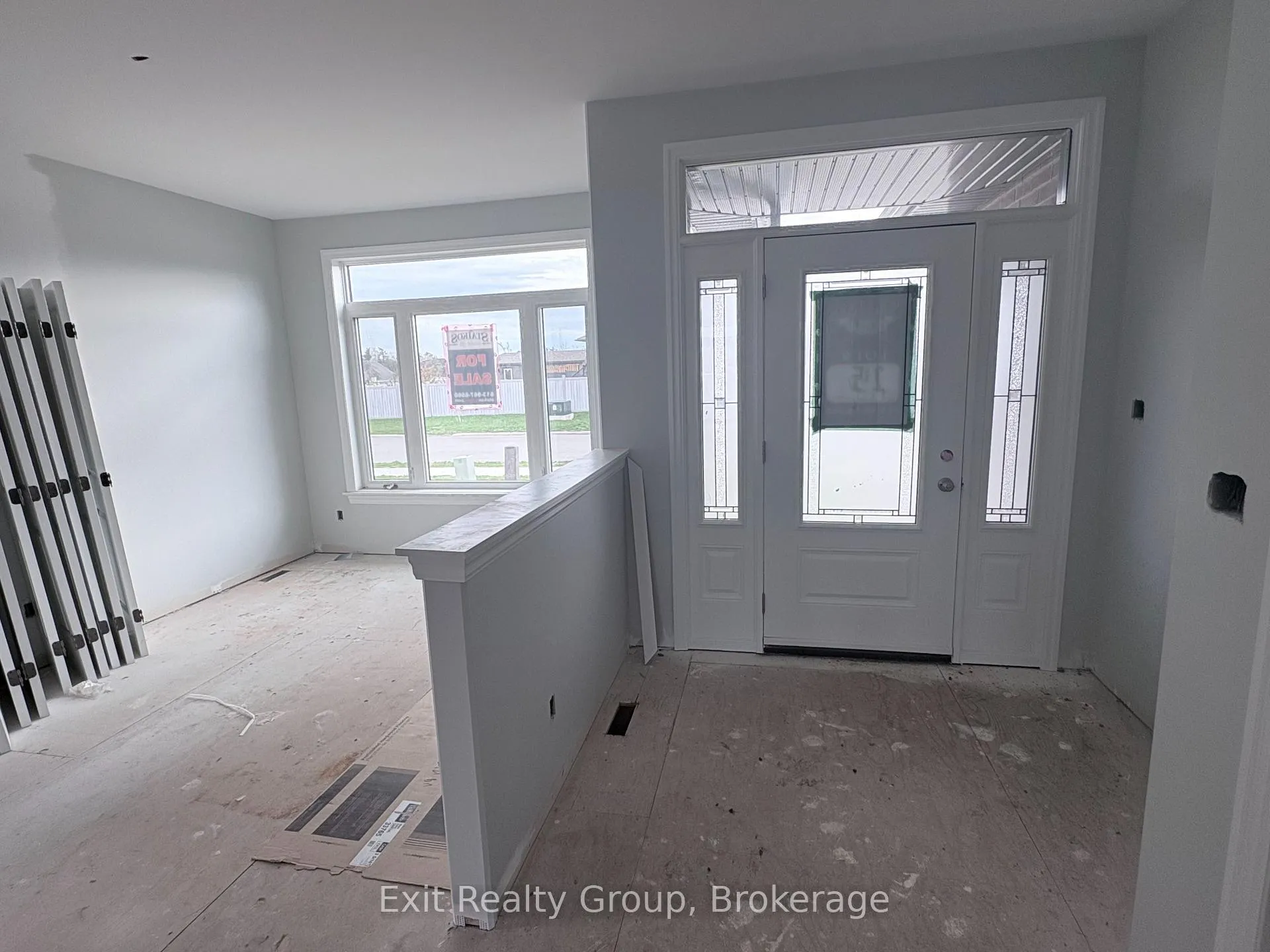 Photo 4 of 27 Sulmon Street, Belleville, Thurlow Ward — HOMEH