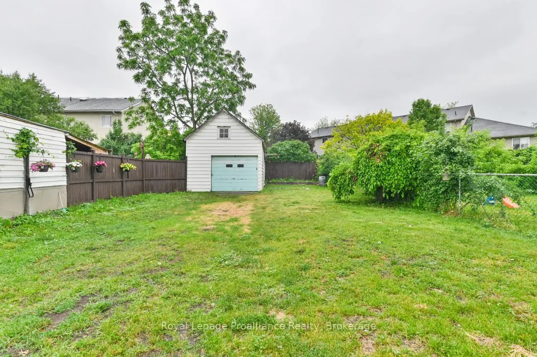 Photo 31 of 57 Albion Street, Belleville, Belleville Ward — HOMEH