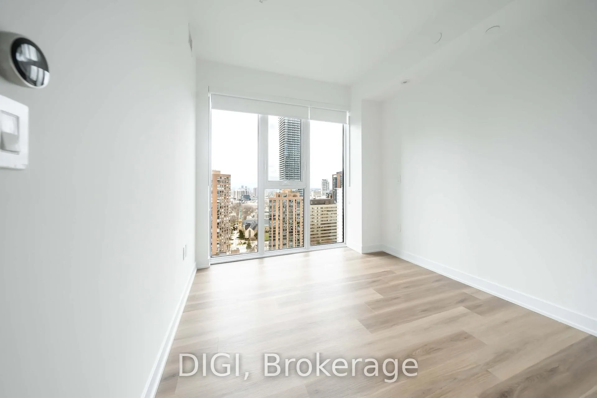 Photo 8 of Unit 2302, 8 Gloucester Street, Toronto, Church-Yonge Corridor — HOMEH