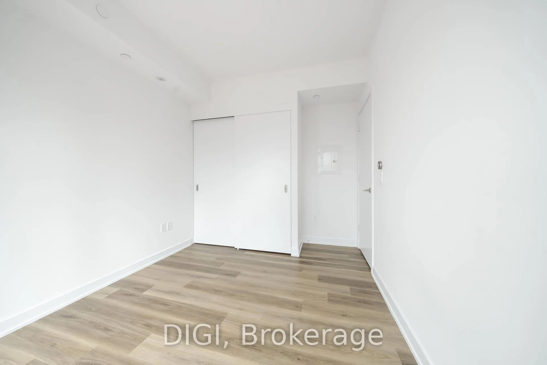 Photo 10 of Unit 2302, 8 Gloucester Street, Toronto, Church-Yonge Corridor — HOMEH