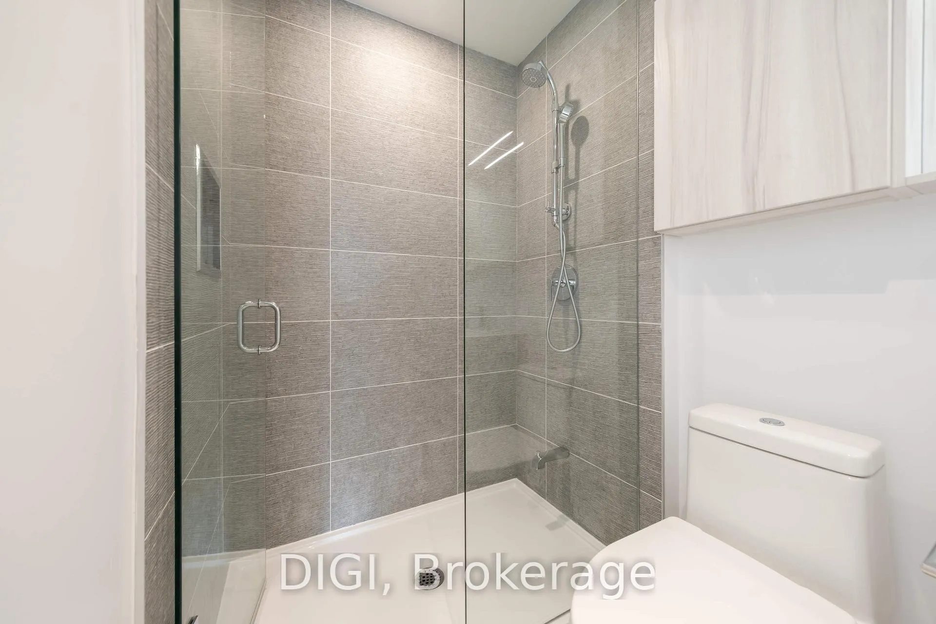 Photo 12 of Unit 2302, 8 Gloucester Street, Toronto, Church-Yonge Corridor — HOMEH
