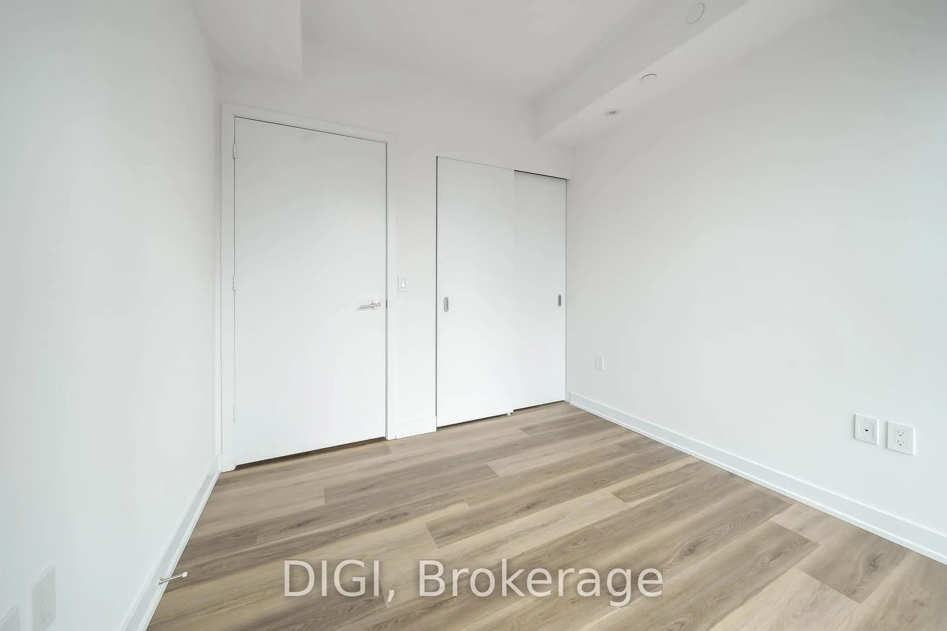 Photo 15 of Unit 2302, 8 Gloucester Street, Toronto, Church-Yonge Corridor — HOMEH