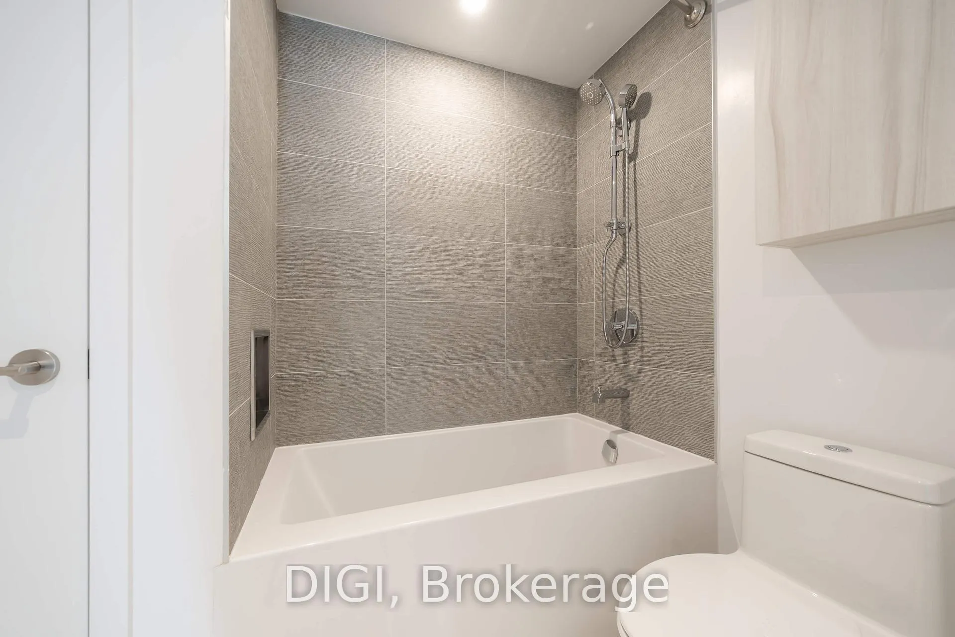 Photo 21 of Unit 2302, 8 Gloucester Street, Toronto, Church-Yonge Corridor — HOMEH
