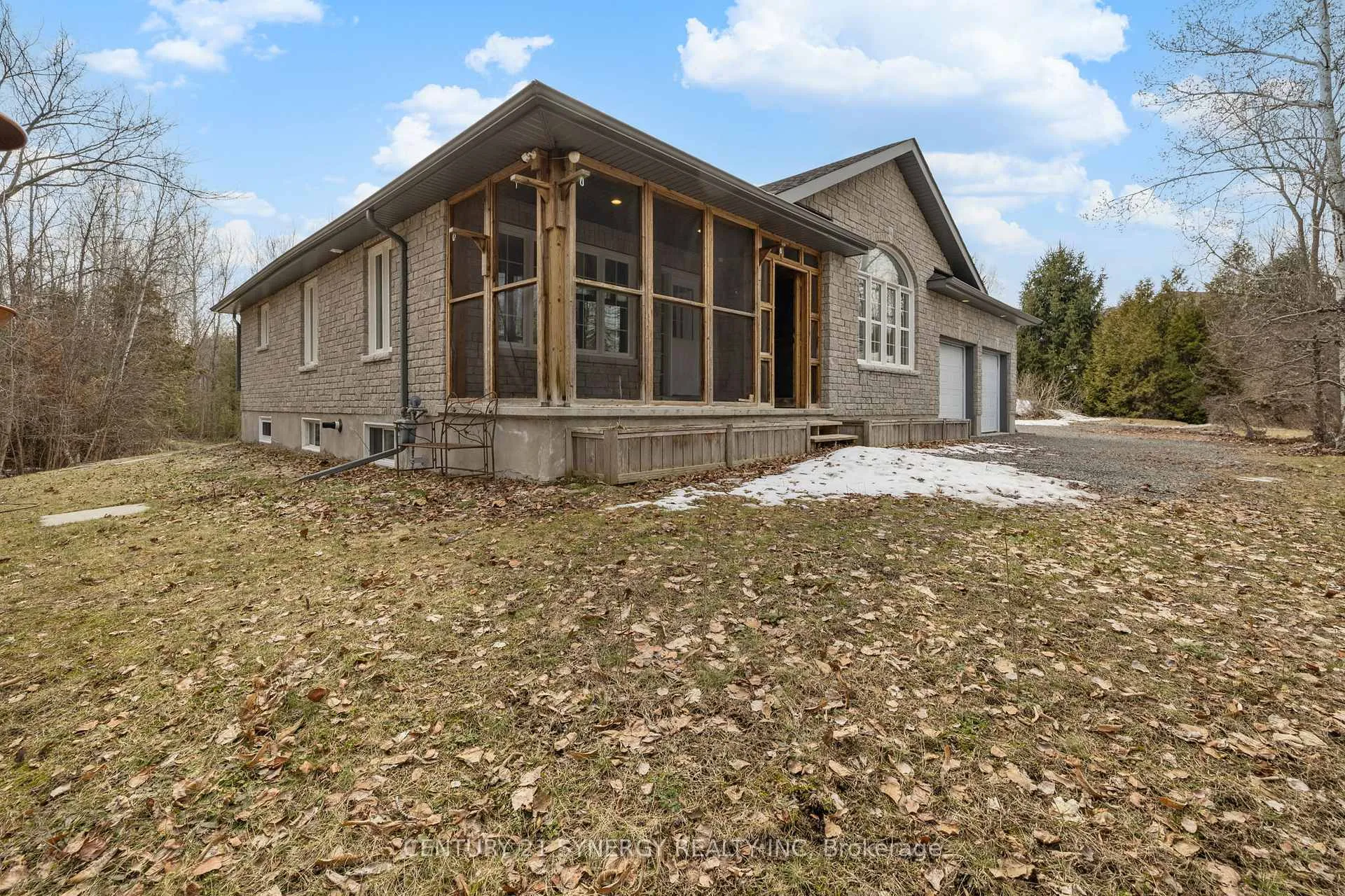 Photo 2 of 42 Empress Drive, North Grenville, Kemptville — HOMEH