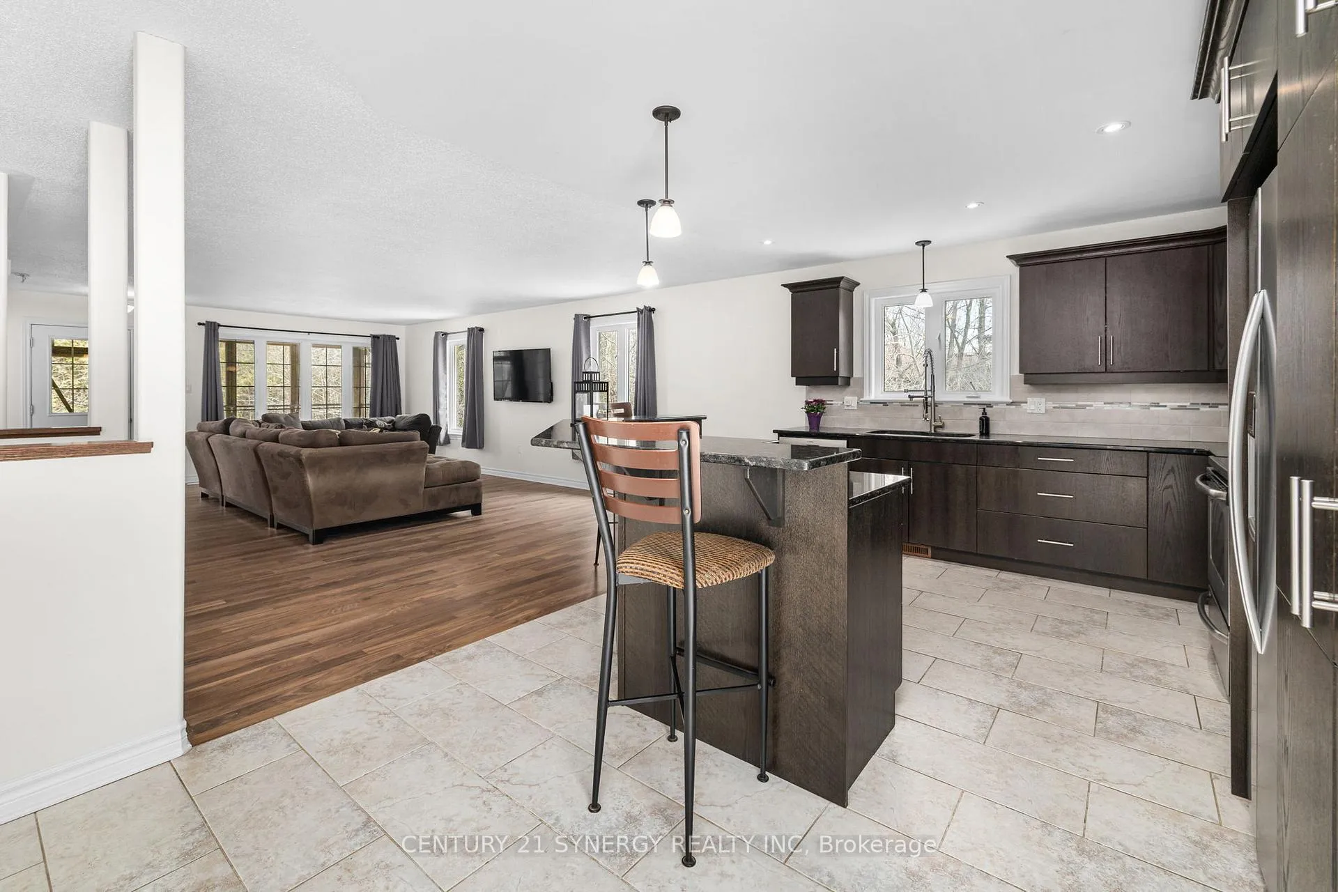 Photo 15 of 42 Empress Drive, North Grenville, Kemptville — HOMEH