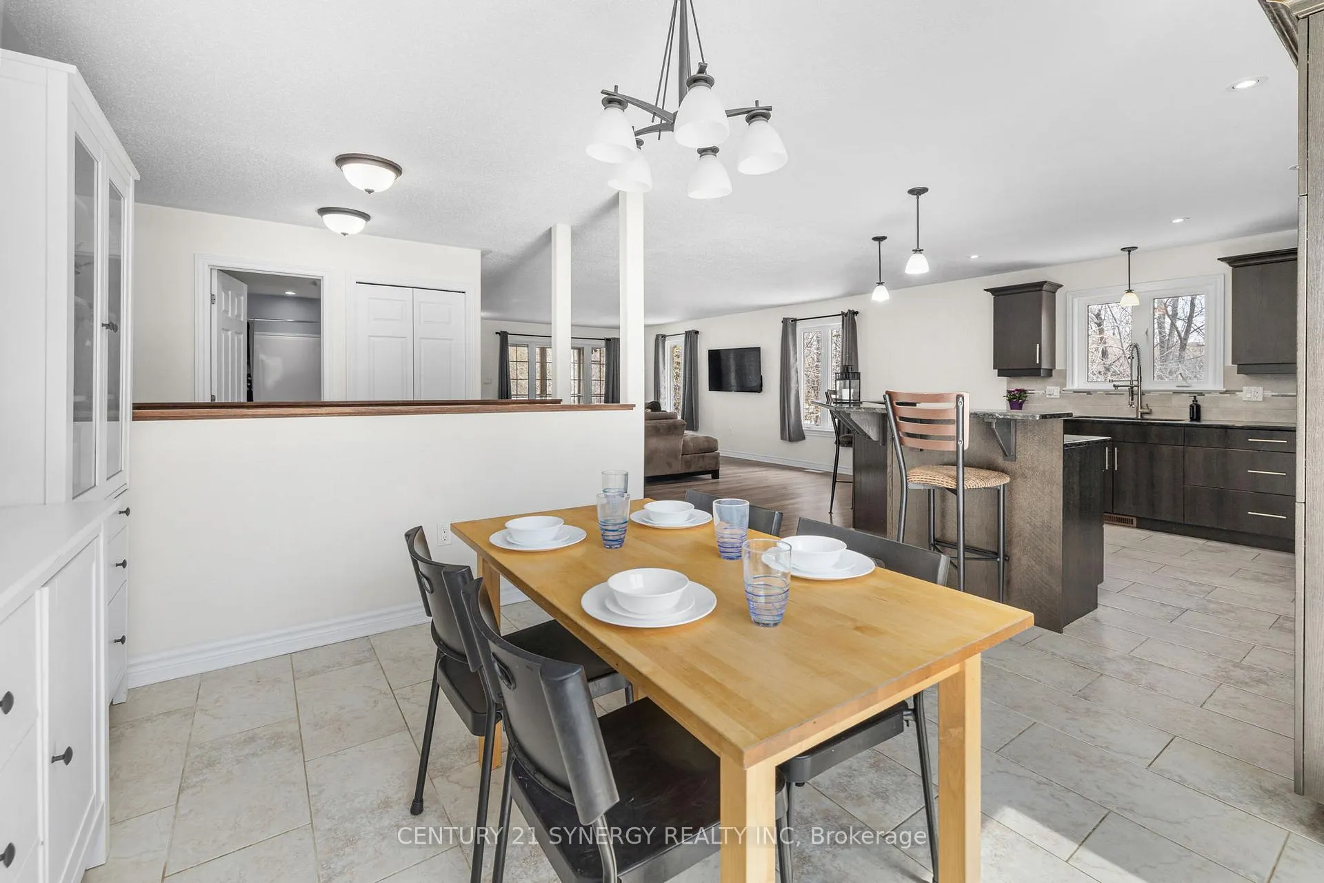 Photo 18 of 42 Empress Drive, North Grenville, Kemptville — HOMEH