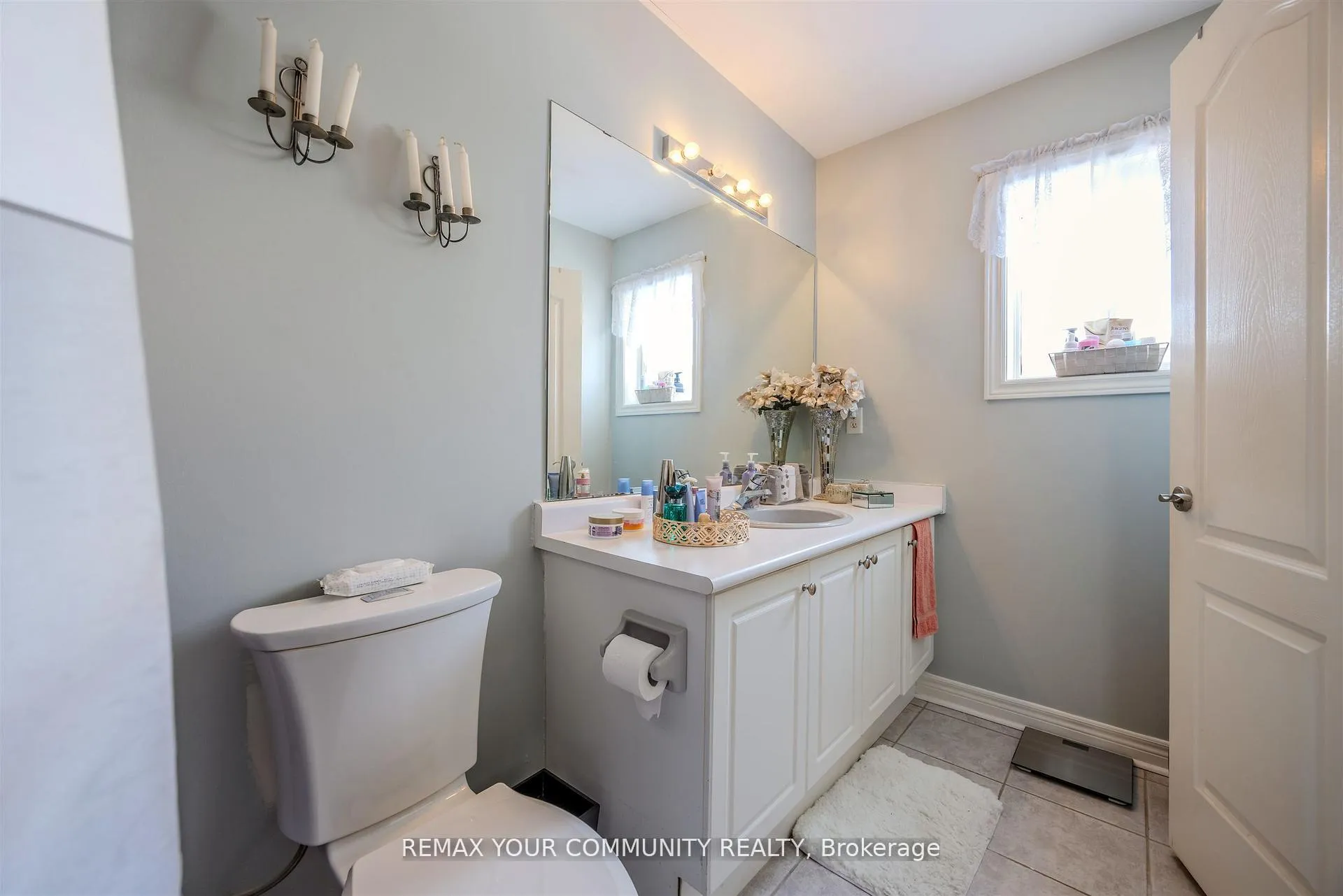 Photo 24 of 50 Lodgeway Drive, Vaughan, Rural Vaughan — HOMEH