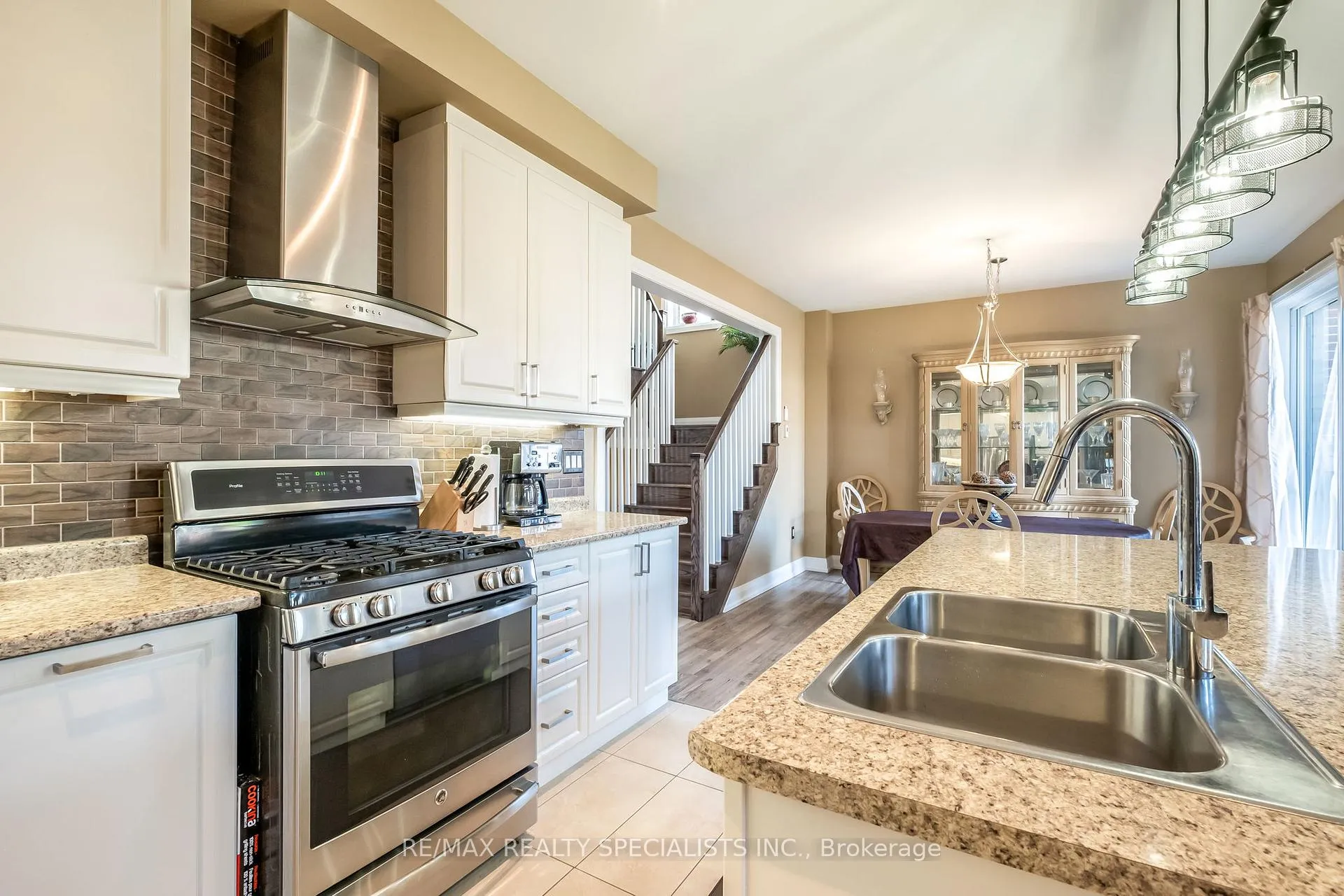 Photo 23 of 90 Martin Trail, New Tecumseth, Tottenham — HOMEH