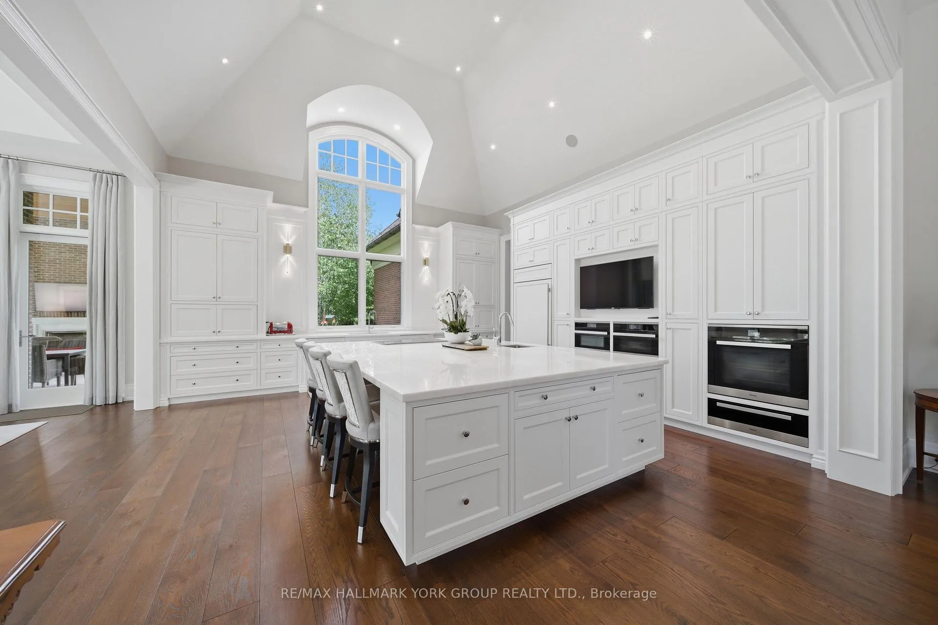 Photo 7 of 45 Adena Meadows Way, Aurora, Bayview Southeast — HOMEH