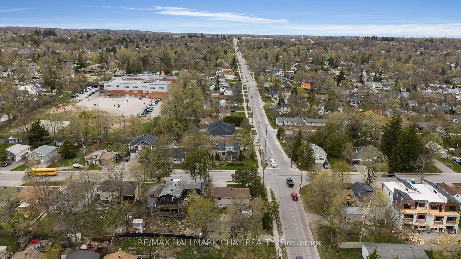 Photo 38 of 296 Barrie Road, Orillia — HOMEH