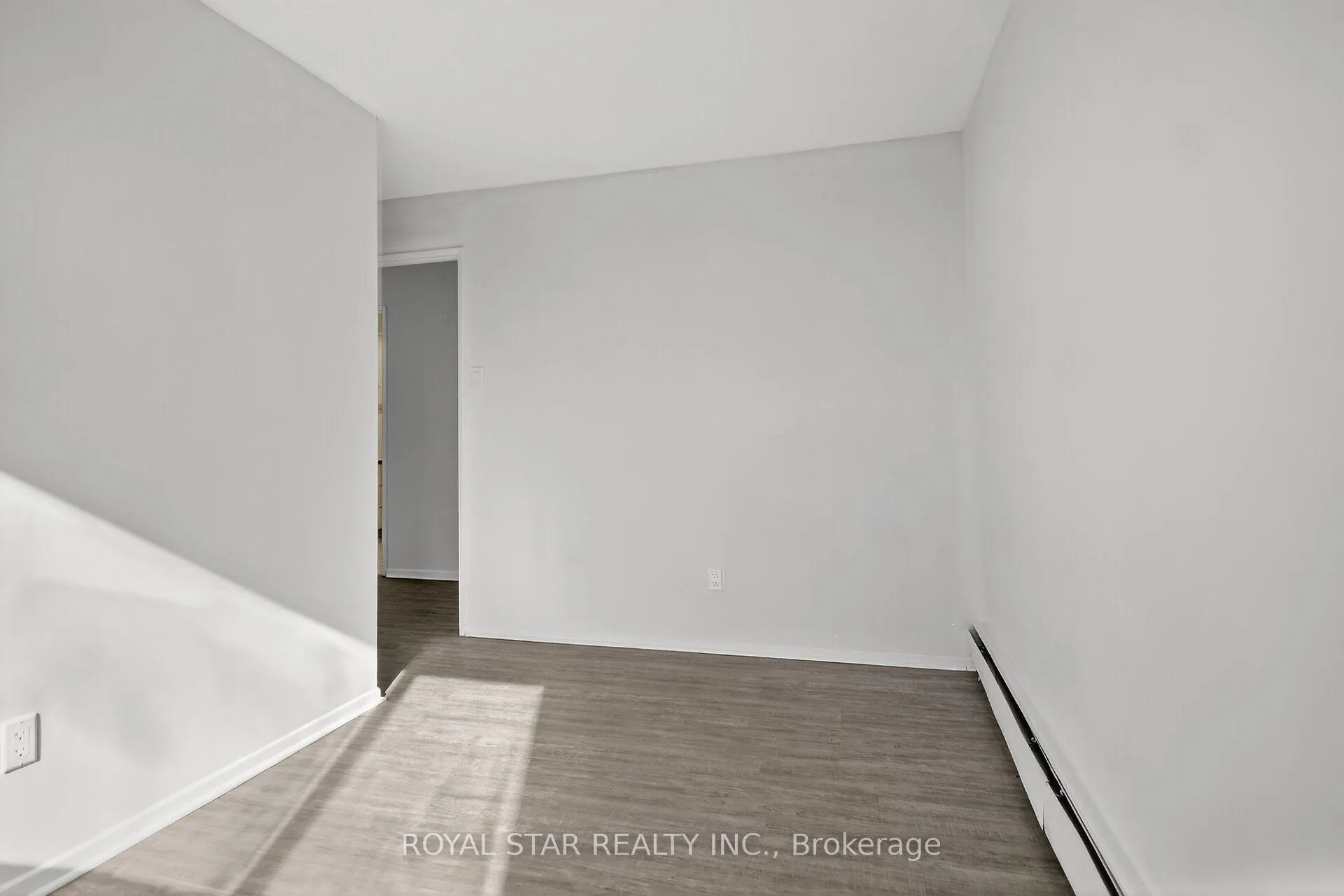 Photo 12 of Unit 414, 2650 Southvale Crescent, Ottawa, Sheffield Glen/Industrial Park — HOMEH