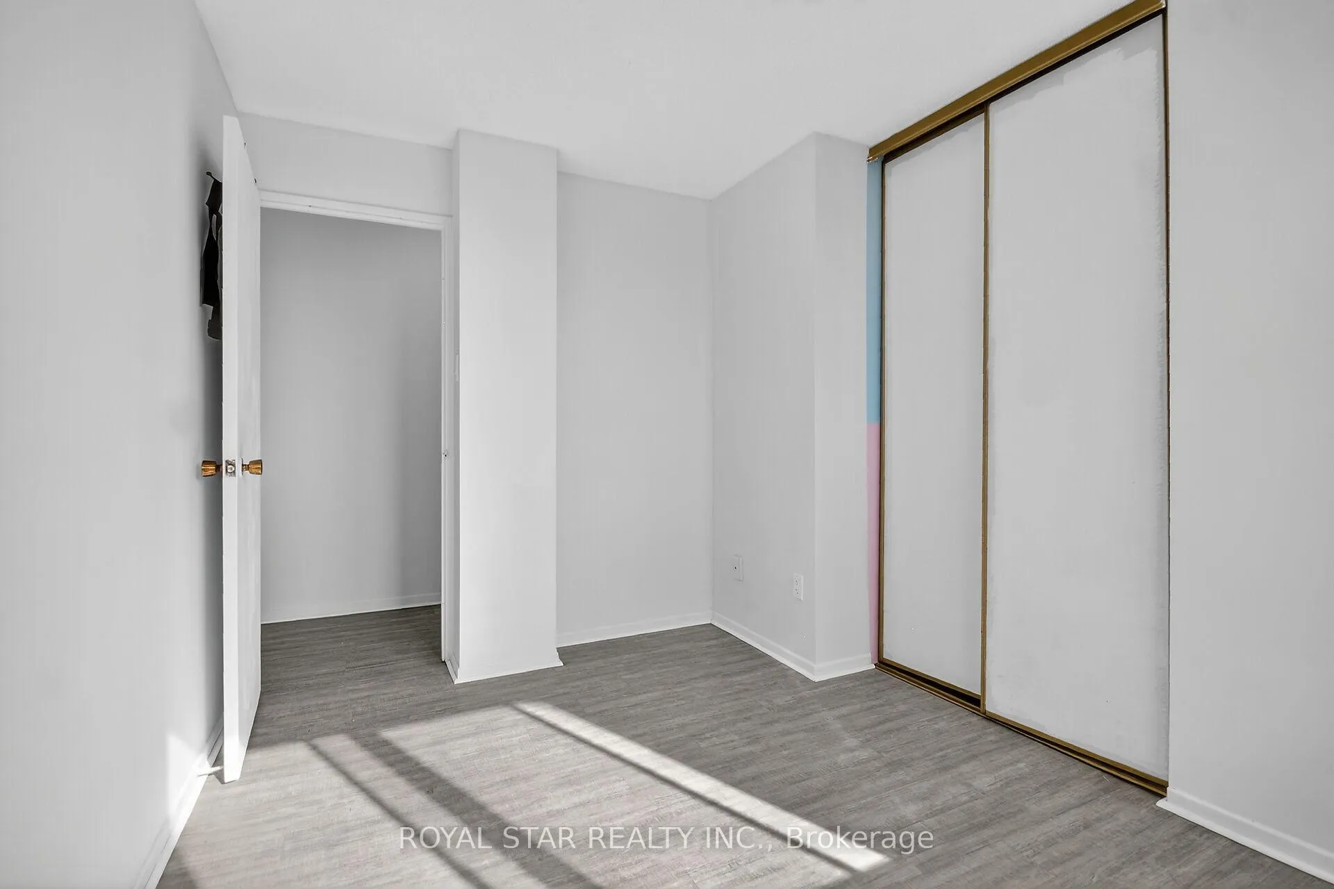 Photo 15 of Unit 414, 2650 Southvale Crescent, Ottawa, Sheffield Glen/Industrial Park — HOMEH