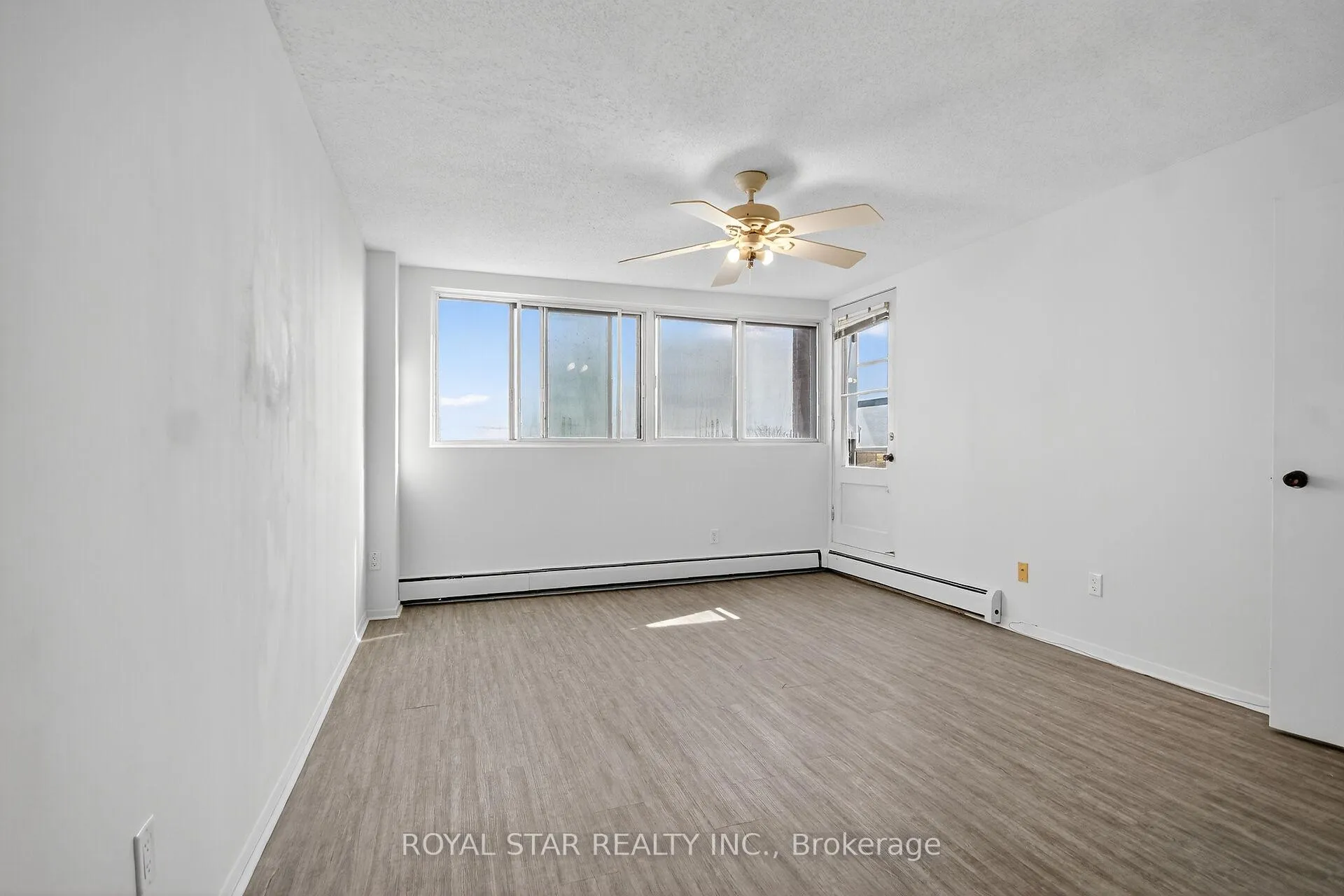 Photo 21 of Unit 414, 2650 Southvale Crescent, Ottawa, Sheffield Glen/Industrial Park — HOMEH