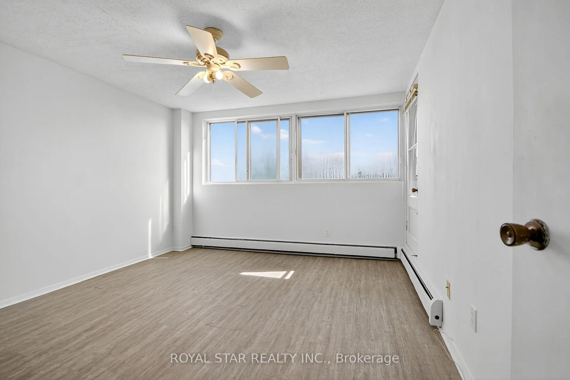 Photo 22 of Unit 414, 2650 Southvale Crescent, Ottawa, Sheffield Glen/Industrial Park — HOMEH